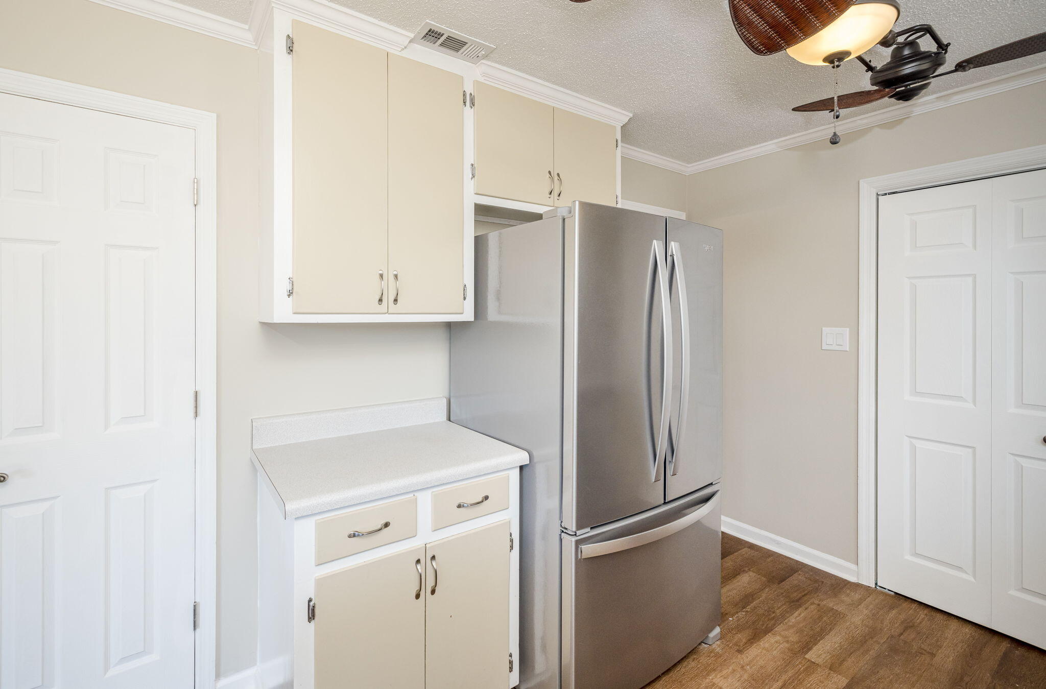 120 GARDNERS MILL Road