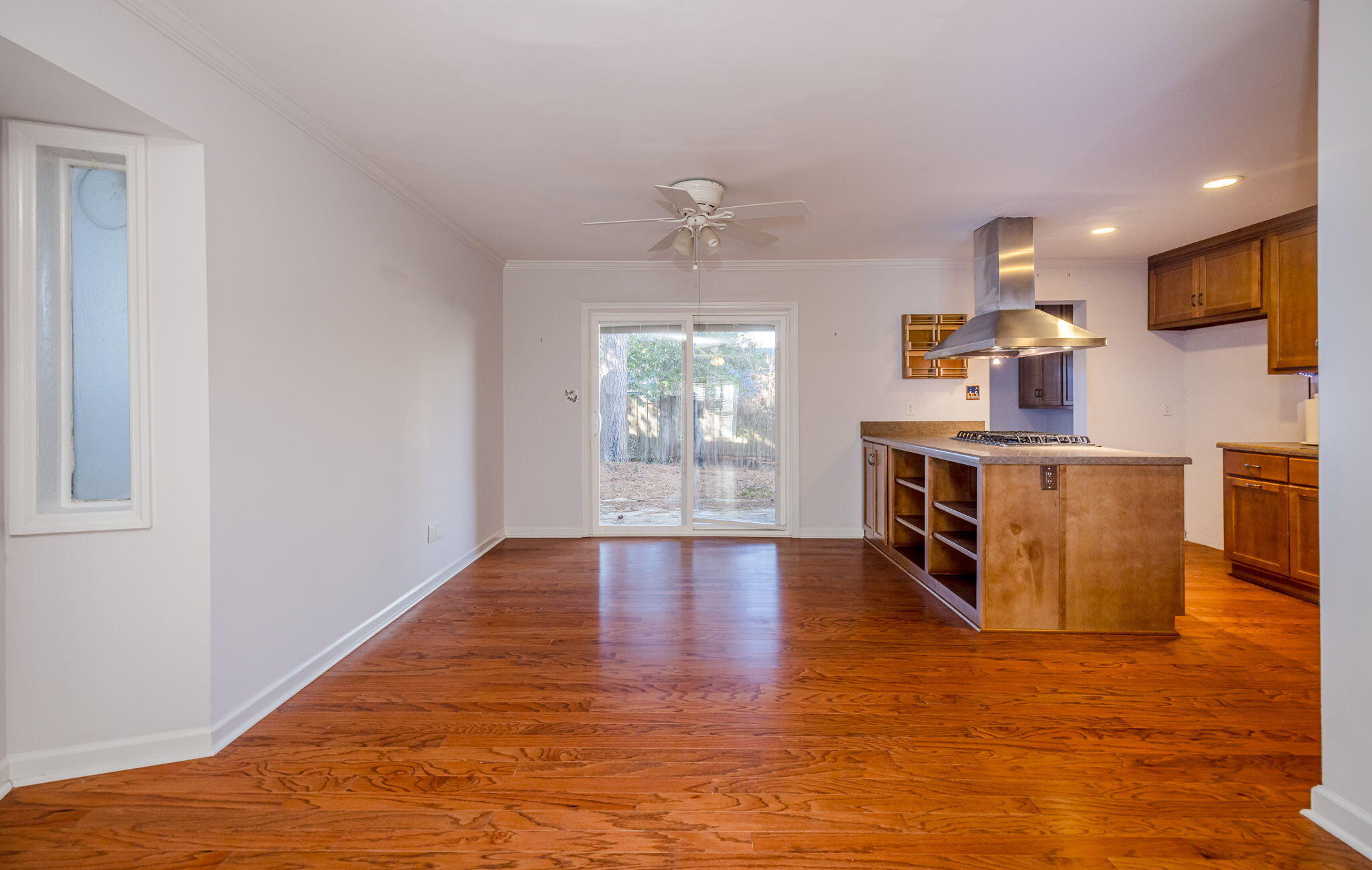 1206 SANDE HILL Place