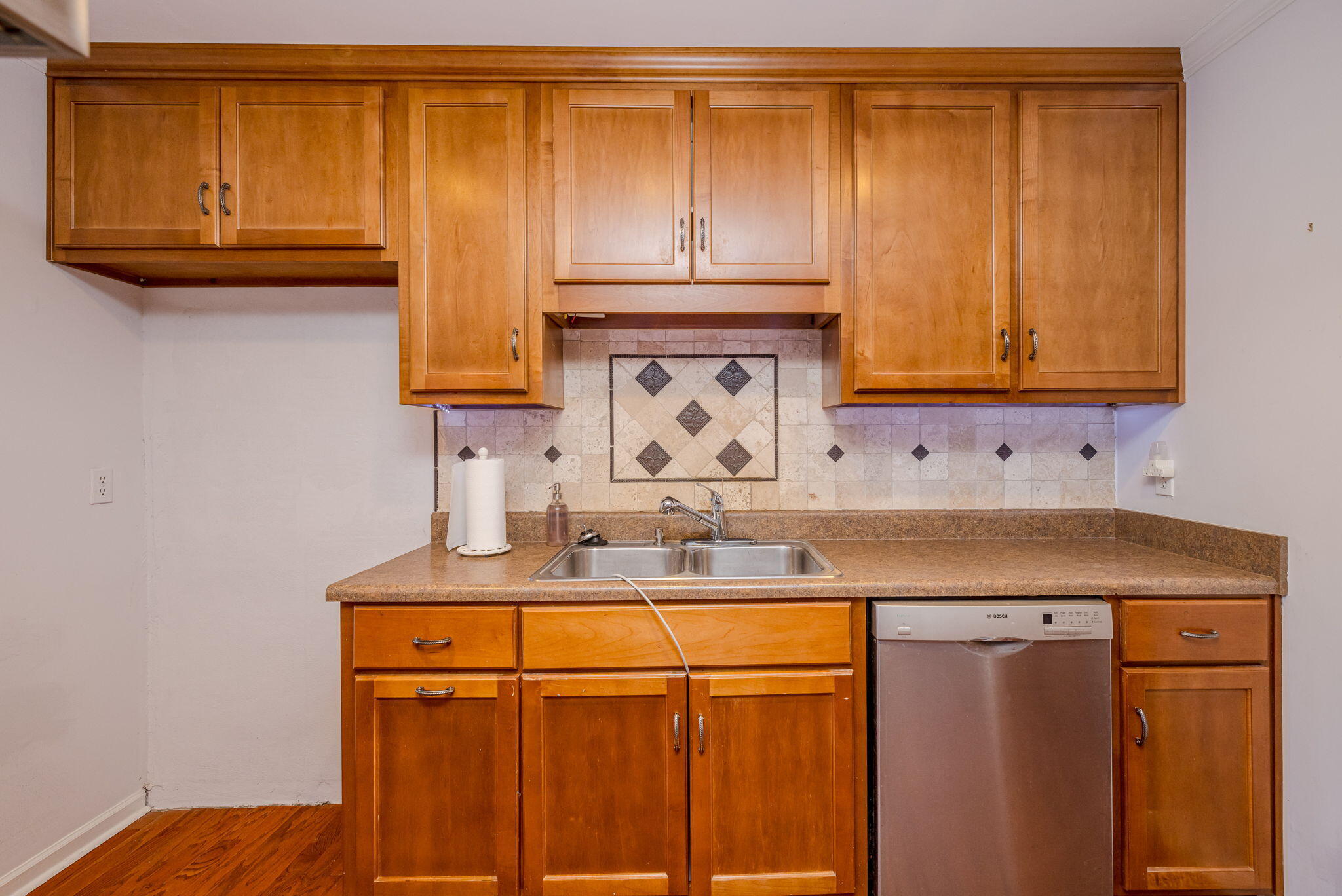 1206 SANDE HILL Place