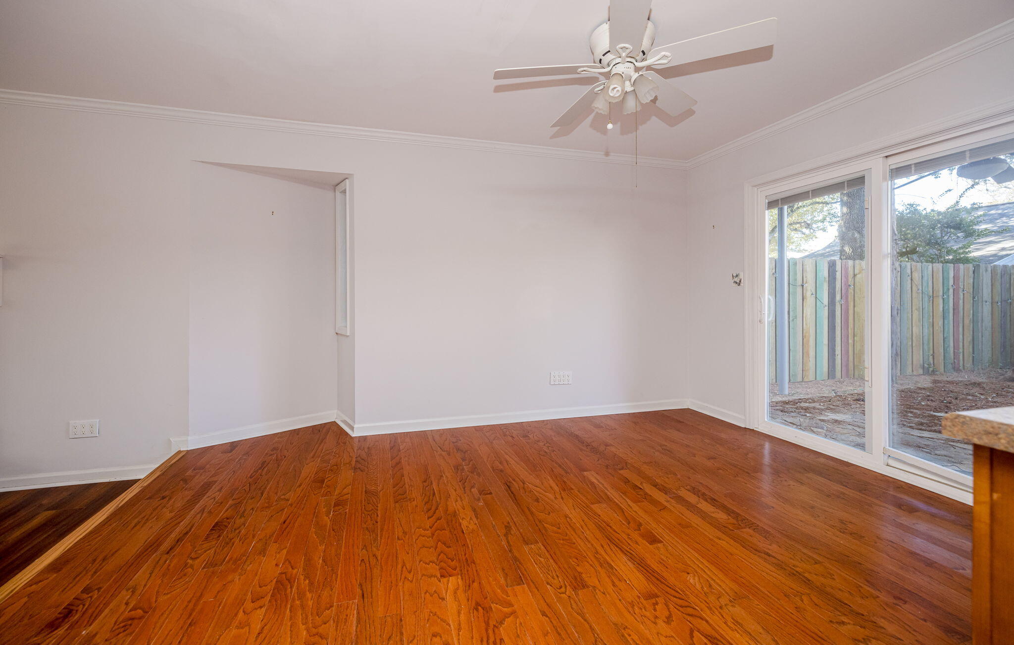 1206 SANDE HILL Place