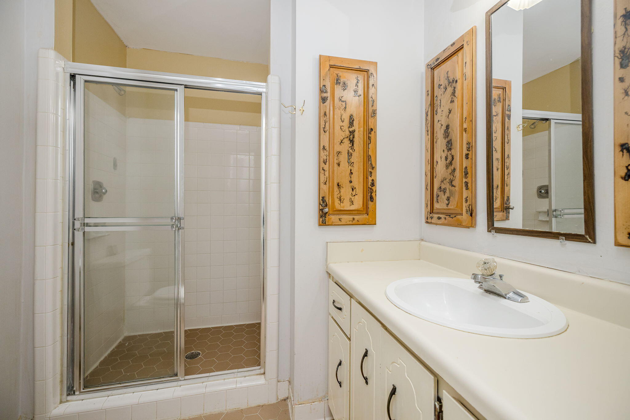 1206 SANDE HILL Place