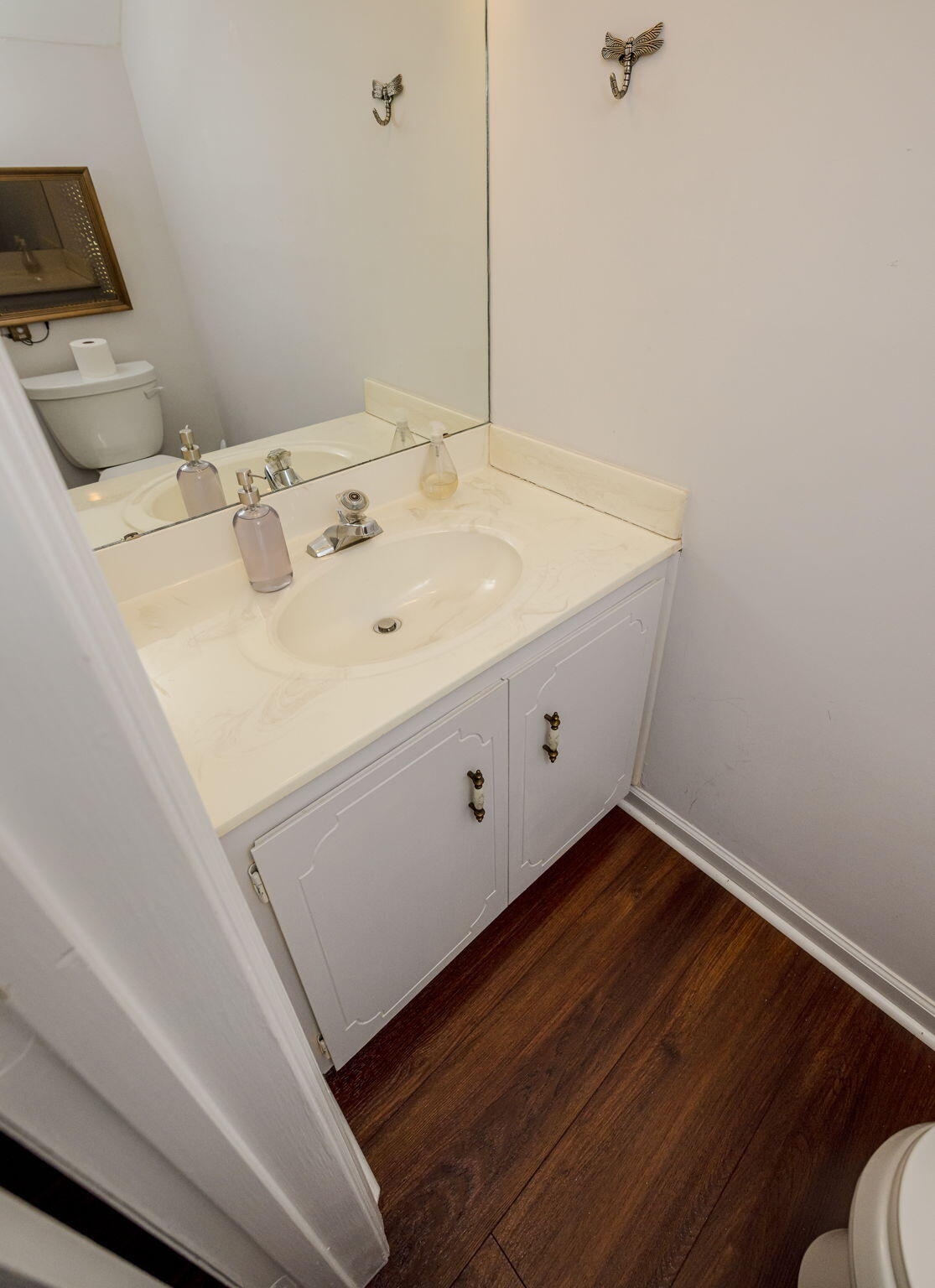 1206 SANDE HILL Place