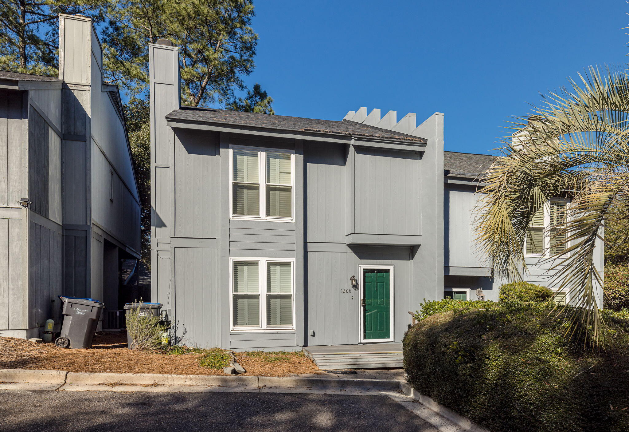 1206 SANDE HILL Place