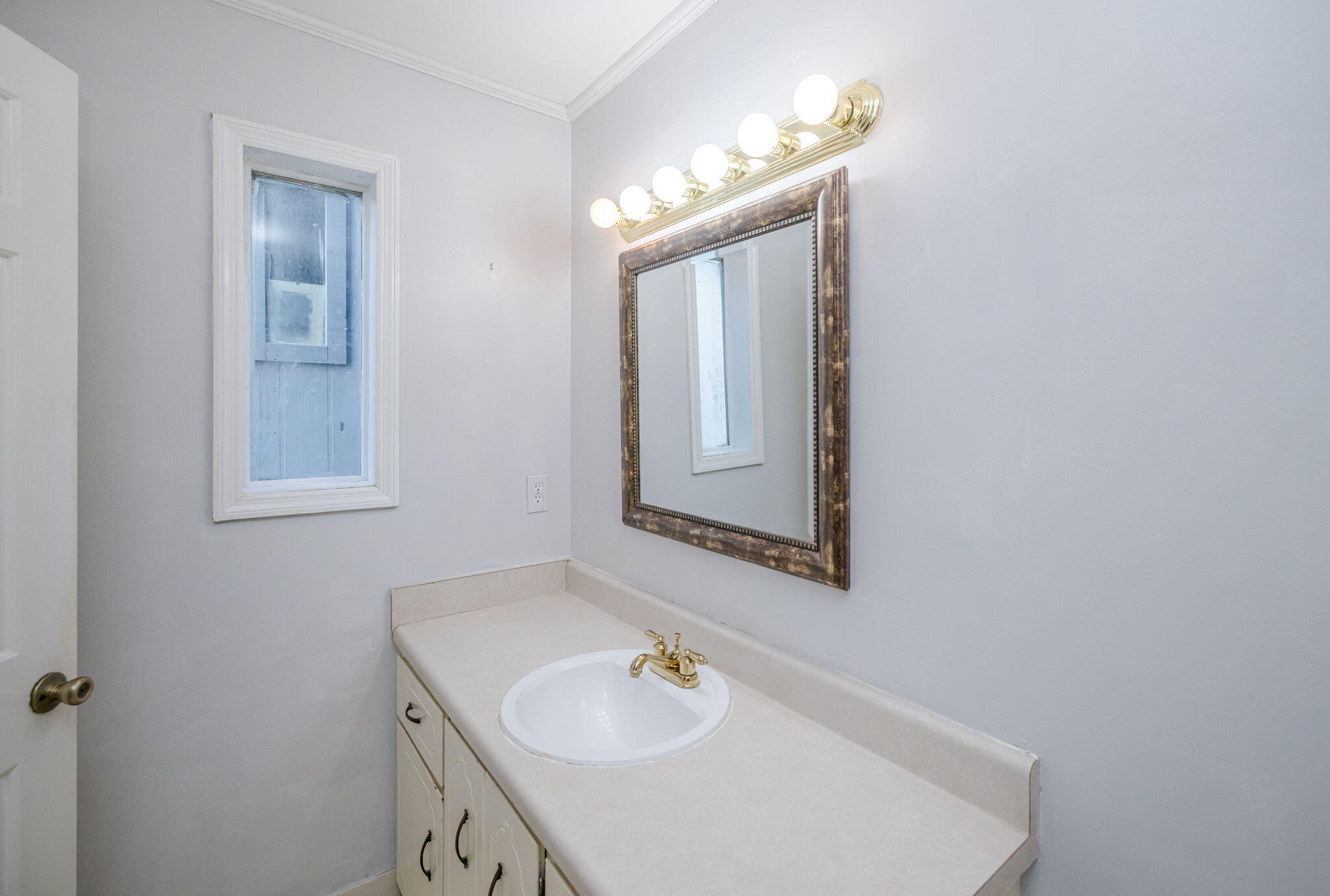 1206 SANDE HILL Place