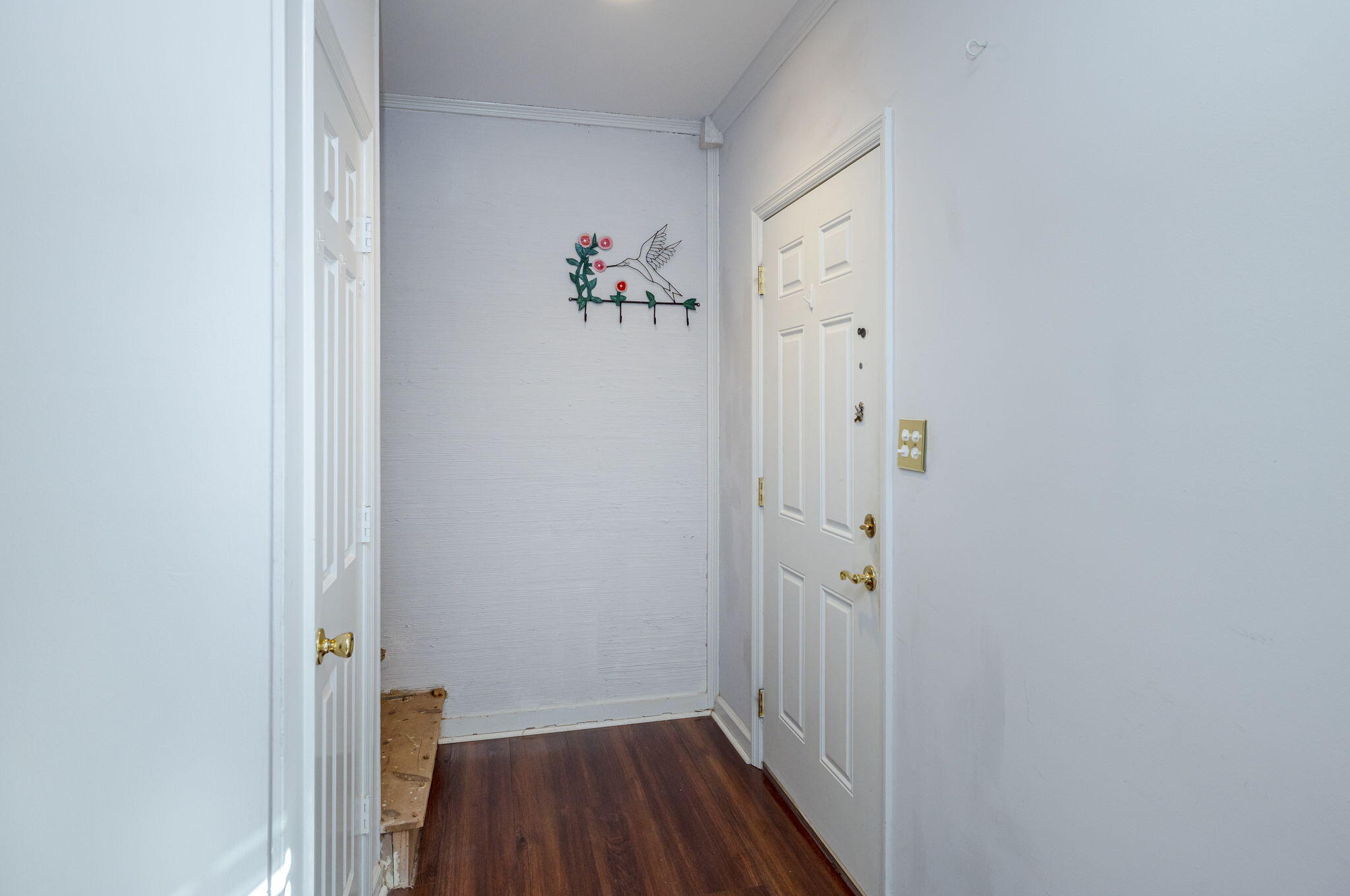 1206 SANDE HILL Place