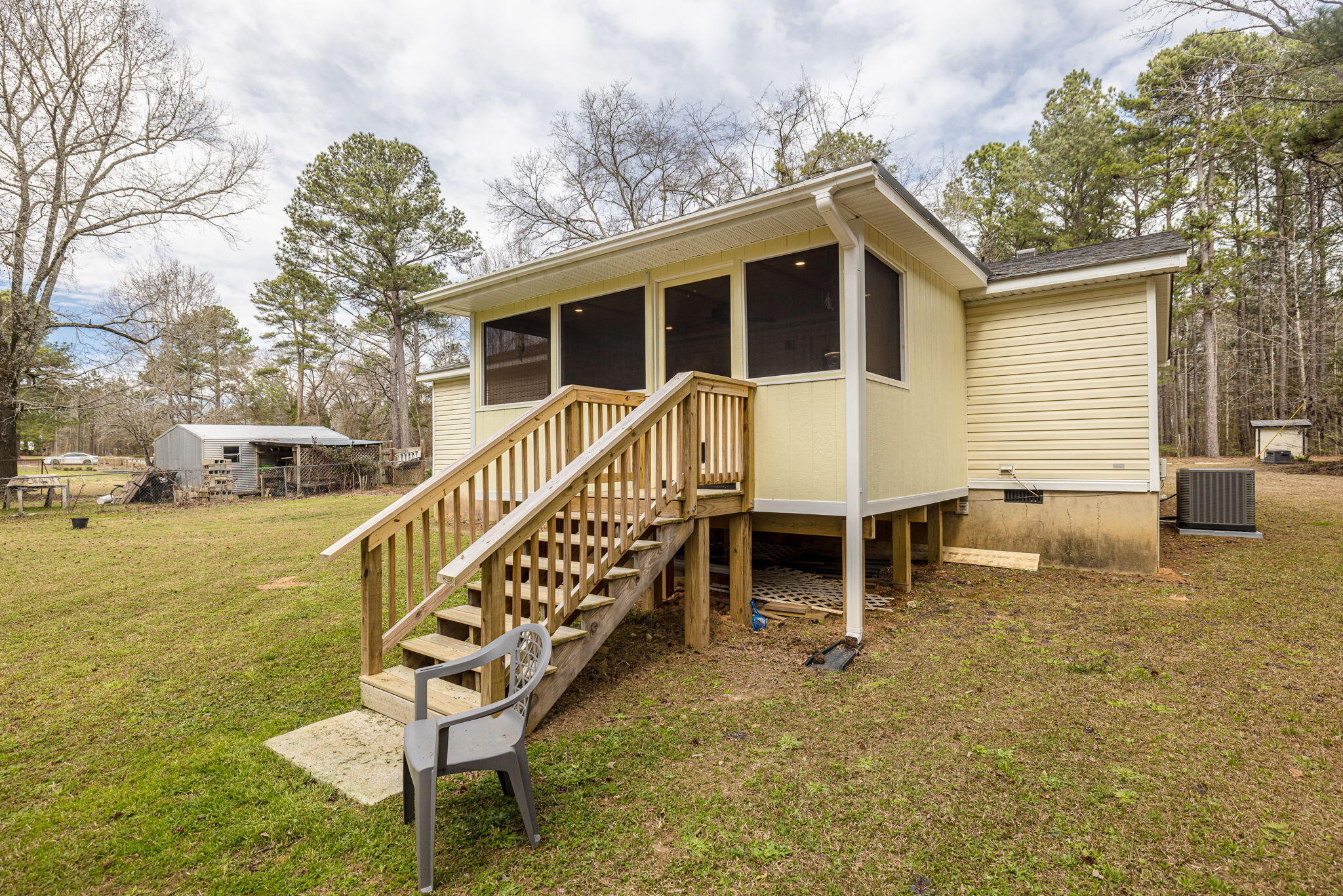 1565 POWELL CHURCH Road