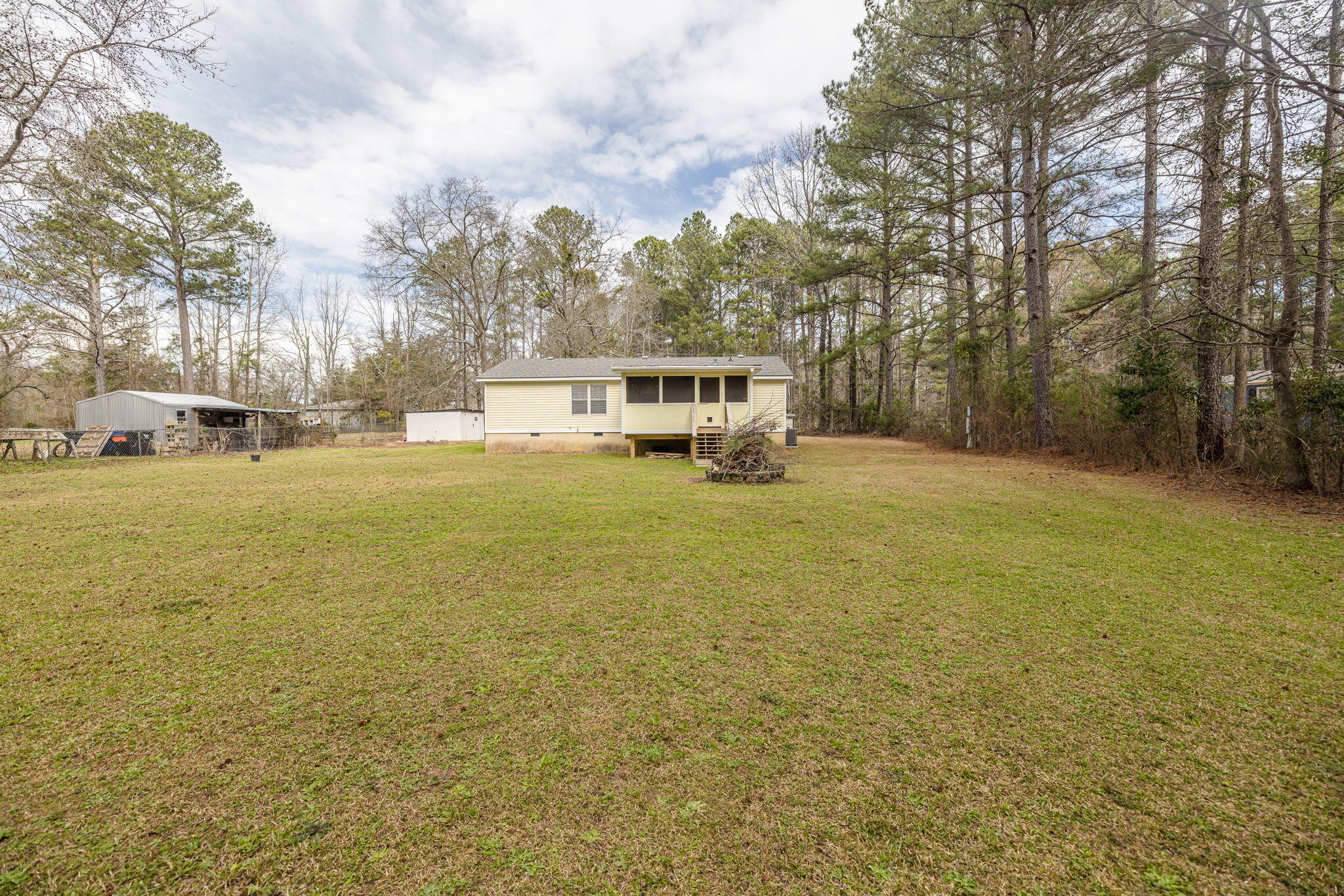 1565 POWELL CHURCH Road