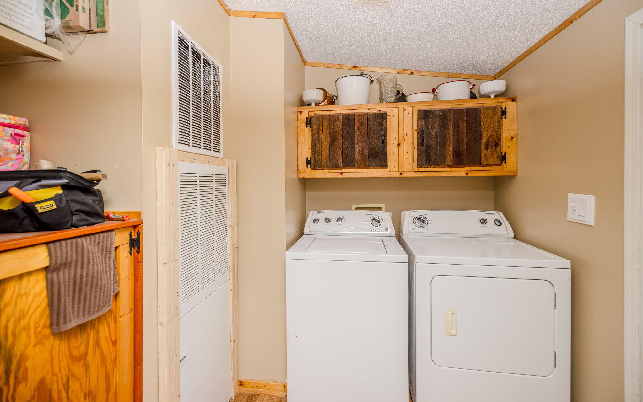 1565 POWELL CHURCH Road