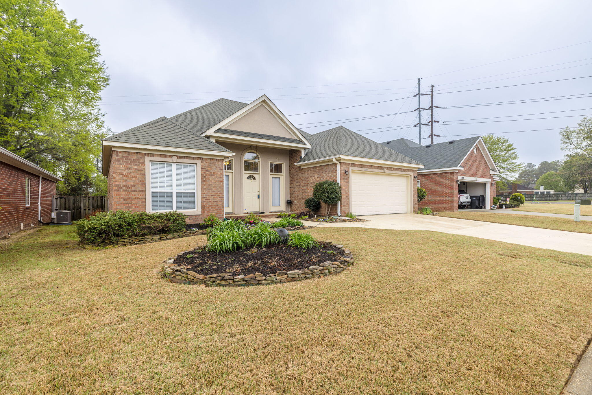 2210 LARKS Court