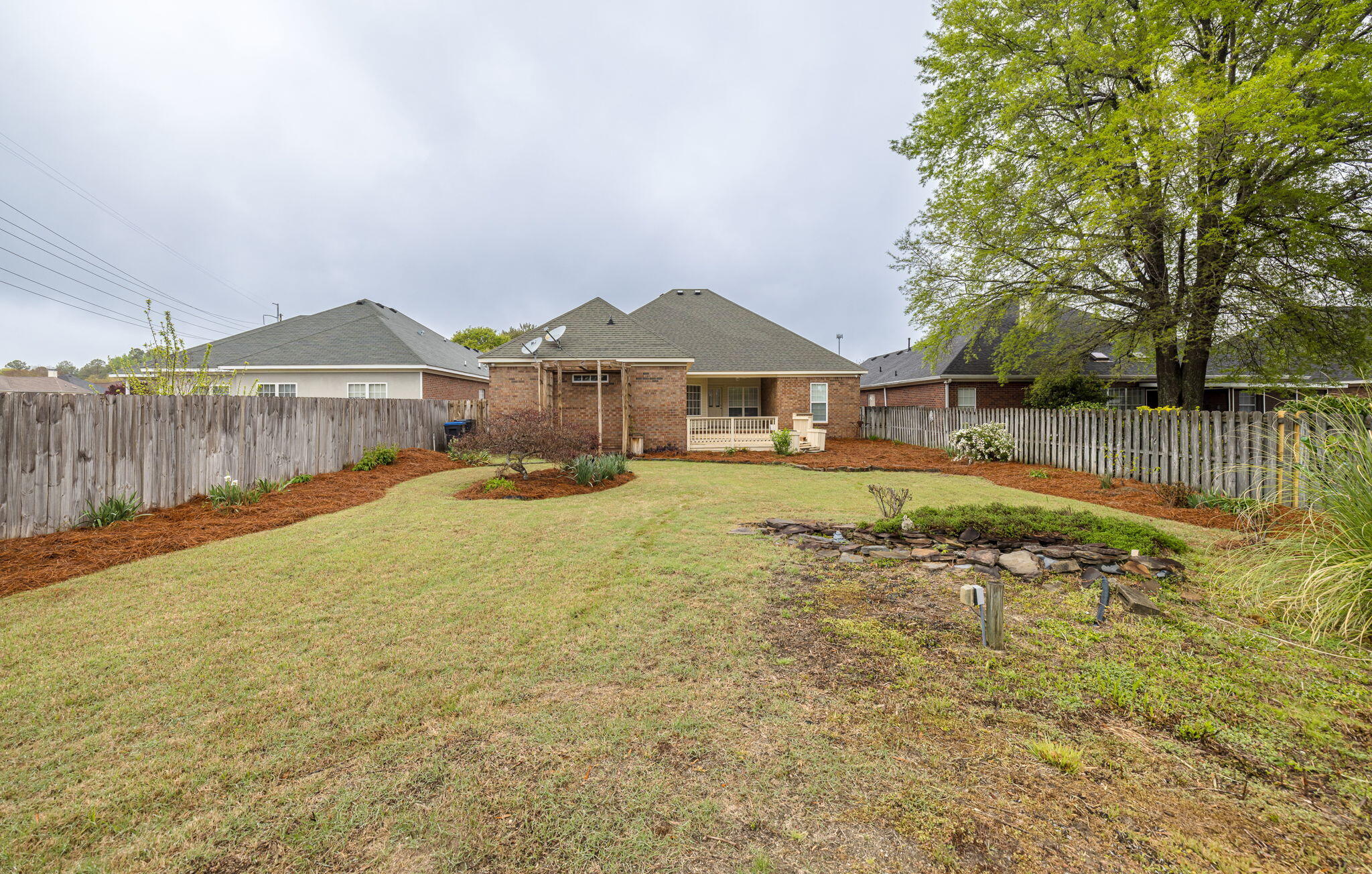 2210 LARKS Court