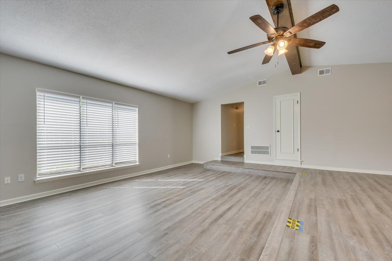 755 HICKORY OAK Hollow