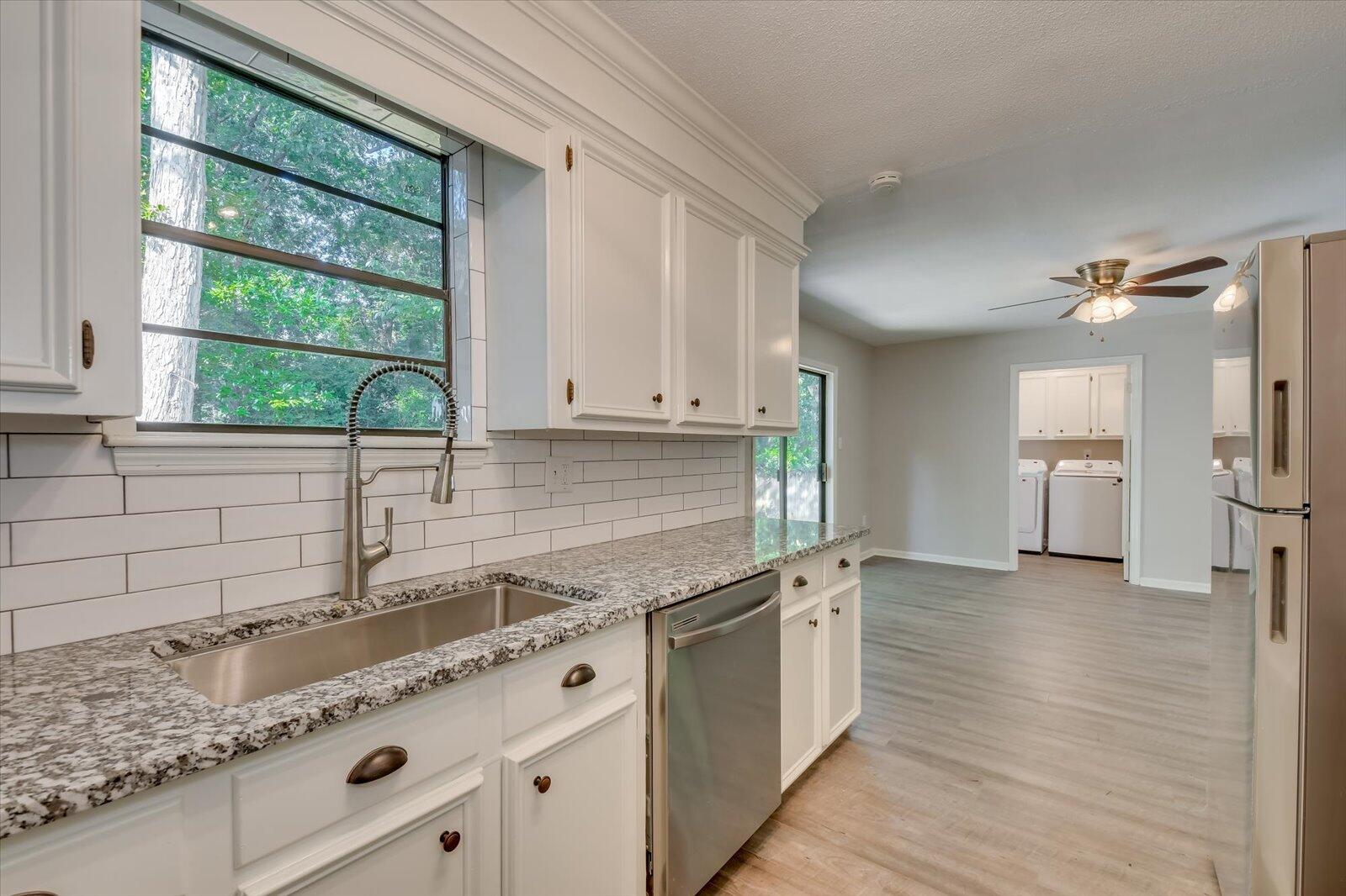 755 HICKORY OAK Hollow