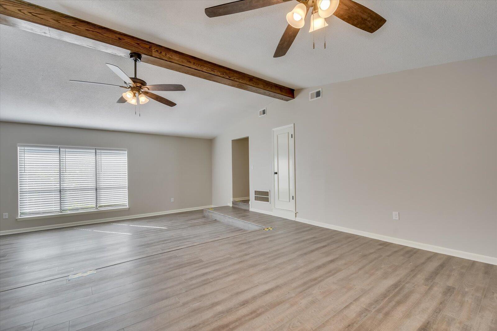 755 HICKORY OAK Hollow