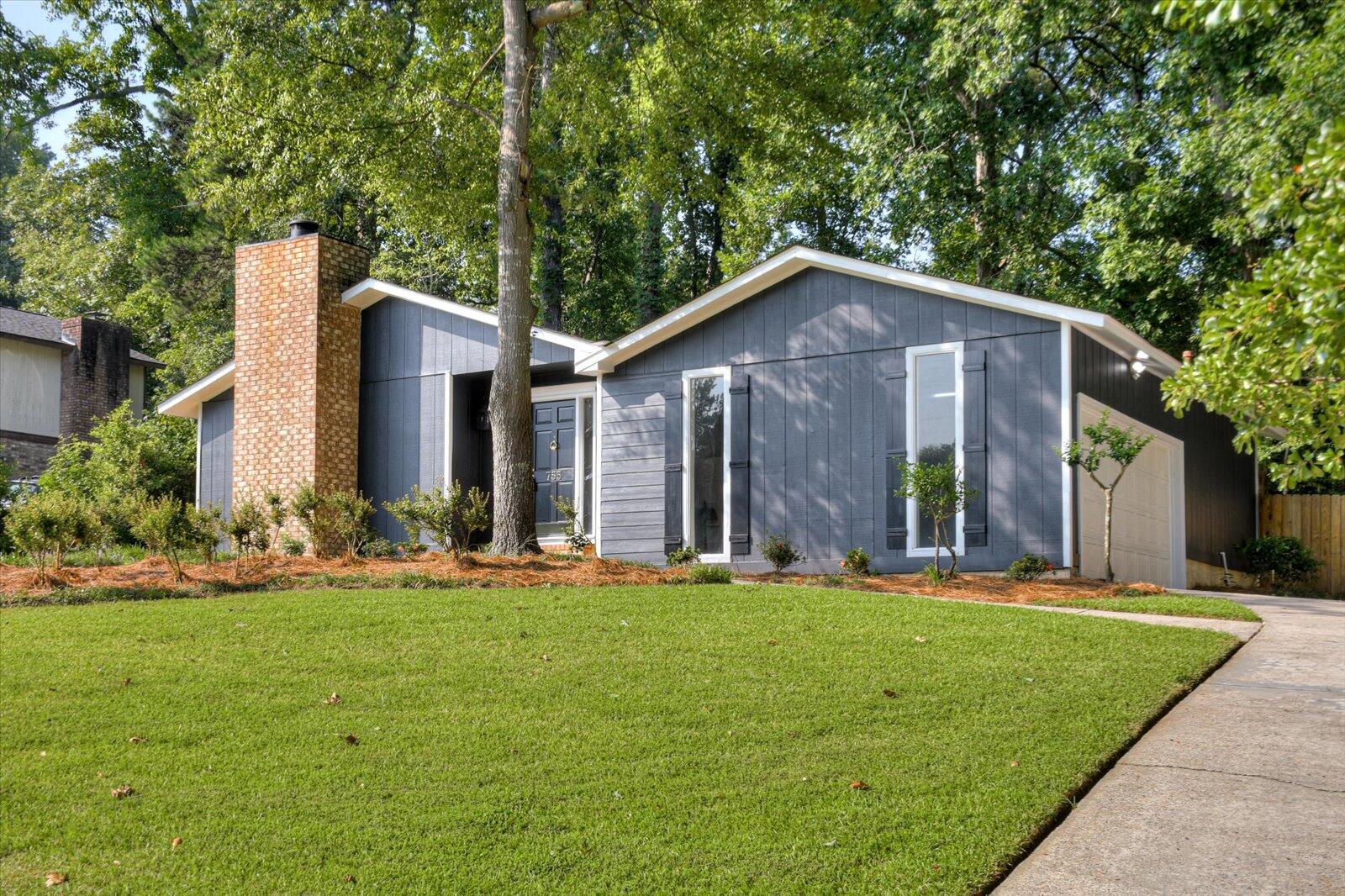 755 HICKORY OAK Hollow