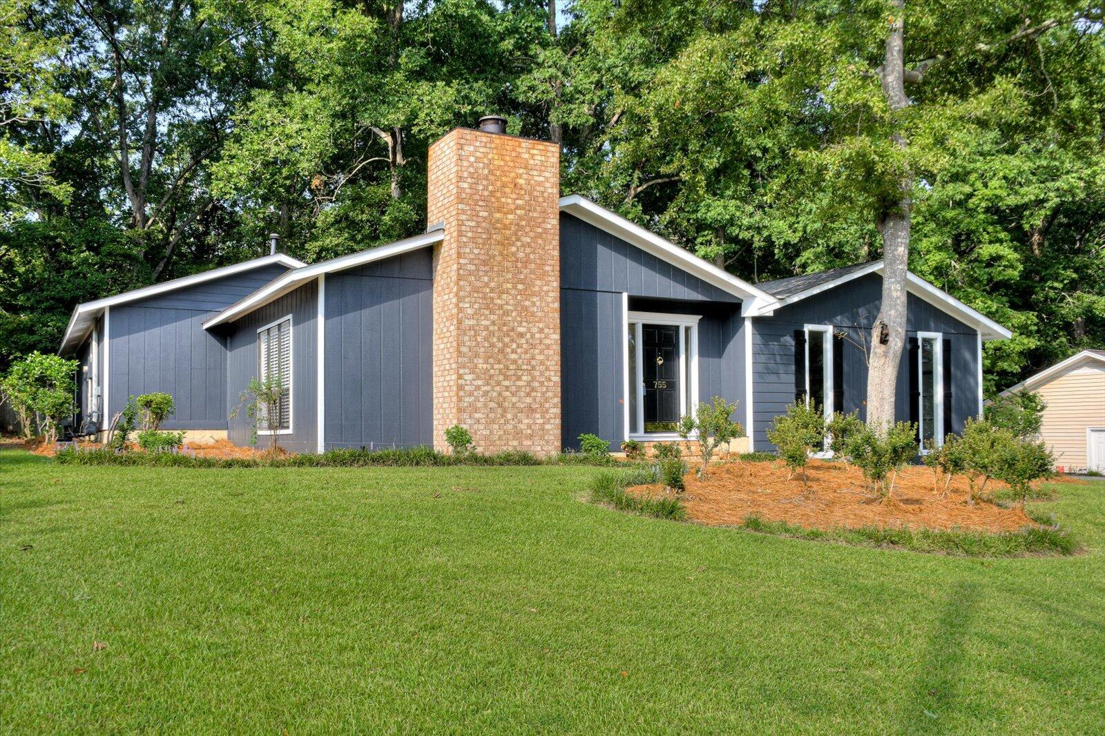 755 HICKORY OAK Hollow