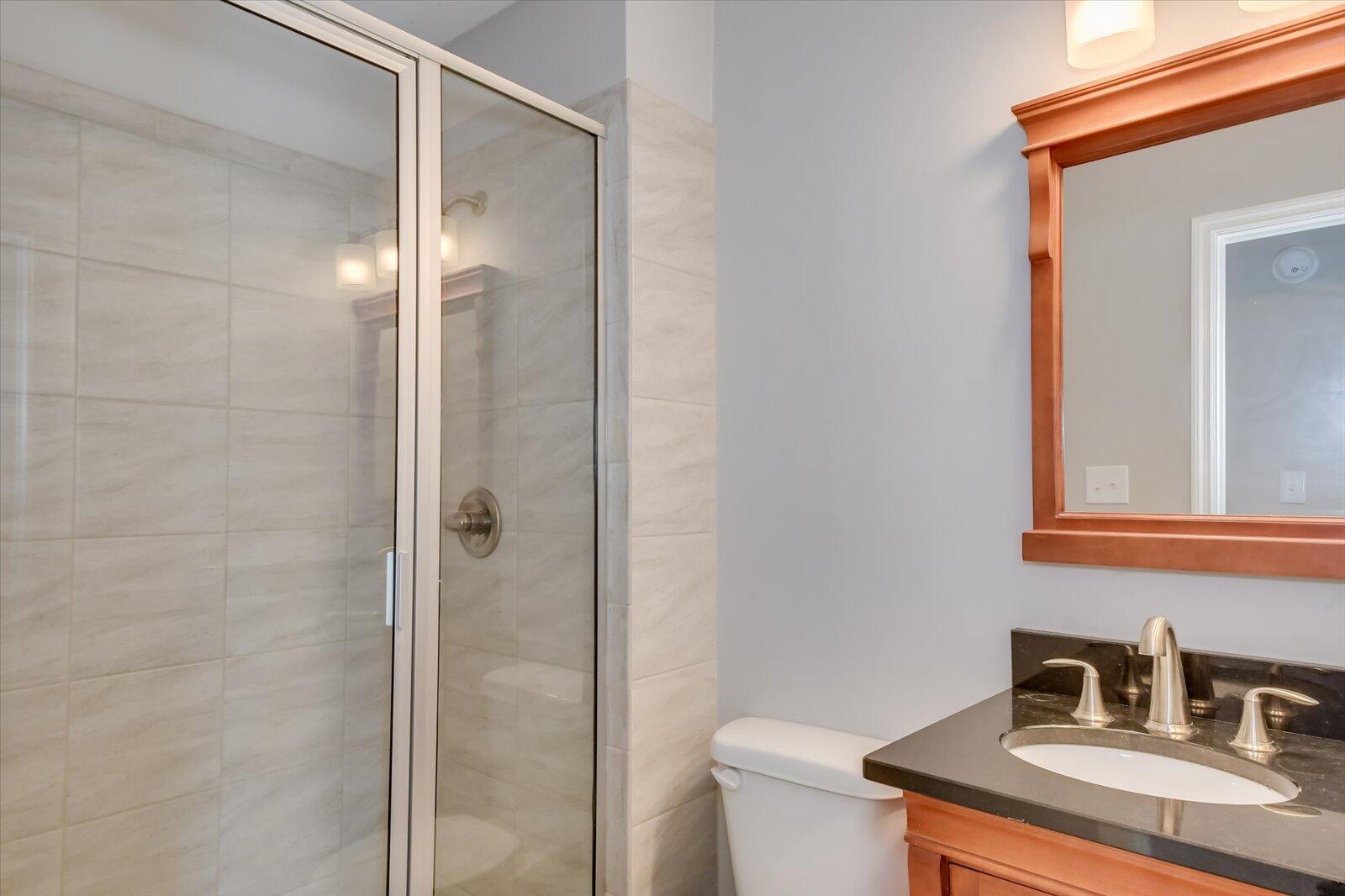 755 HICKORY OAK Hollow