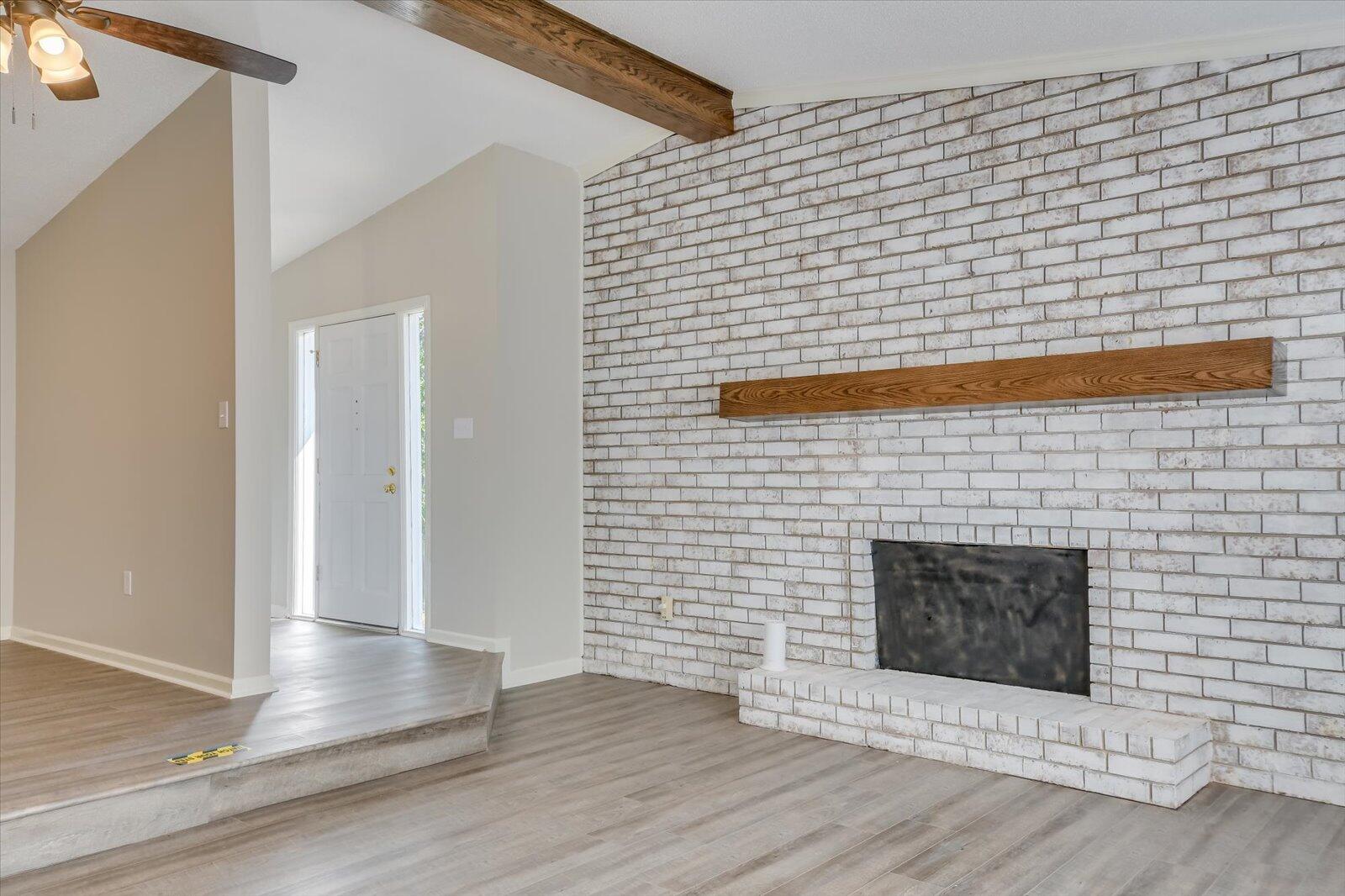 755 HICKORY OAK Hollow