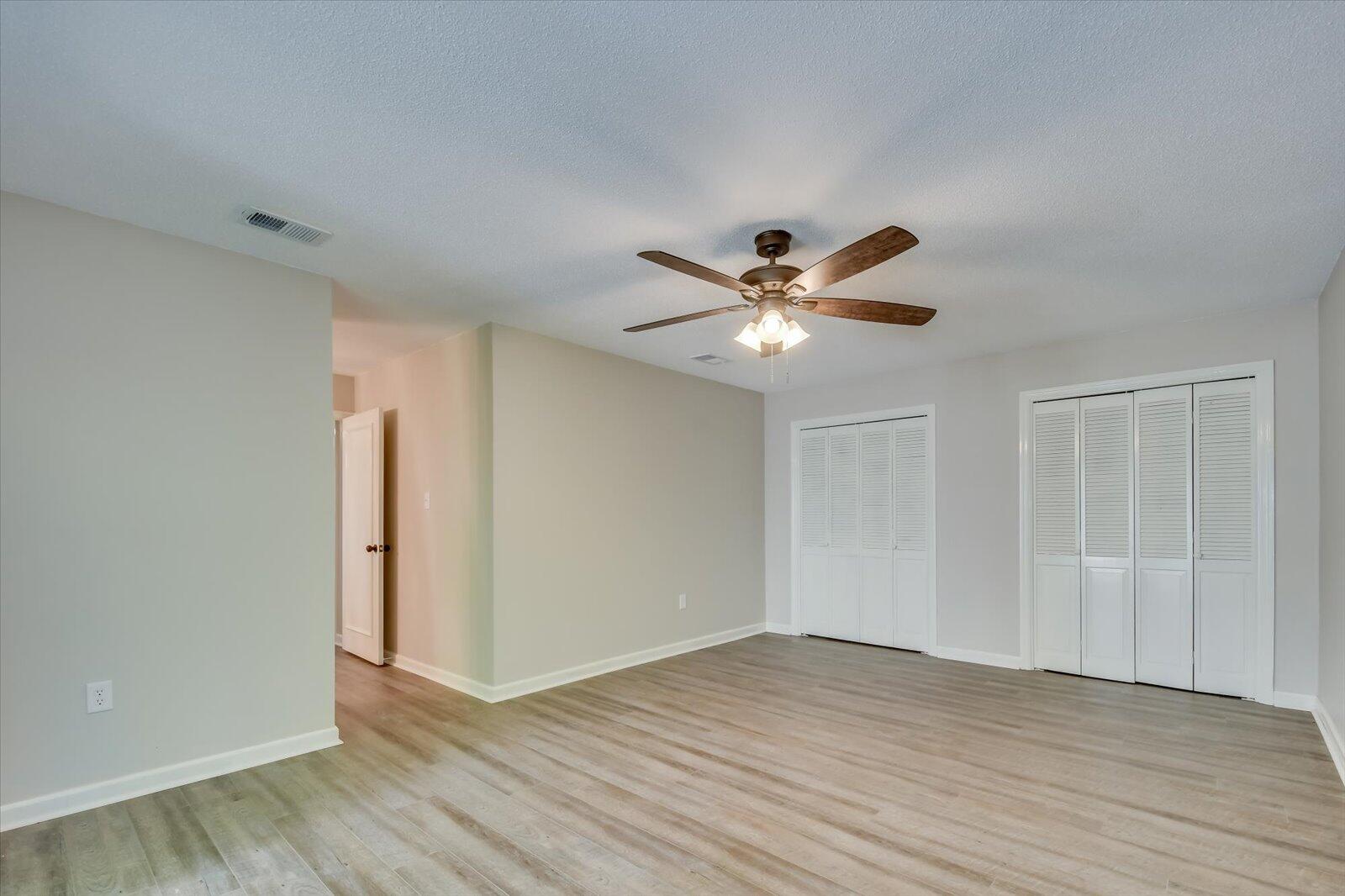 755 HICKORY OAK Hollow