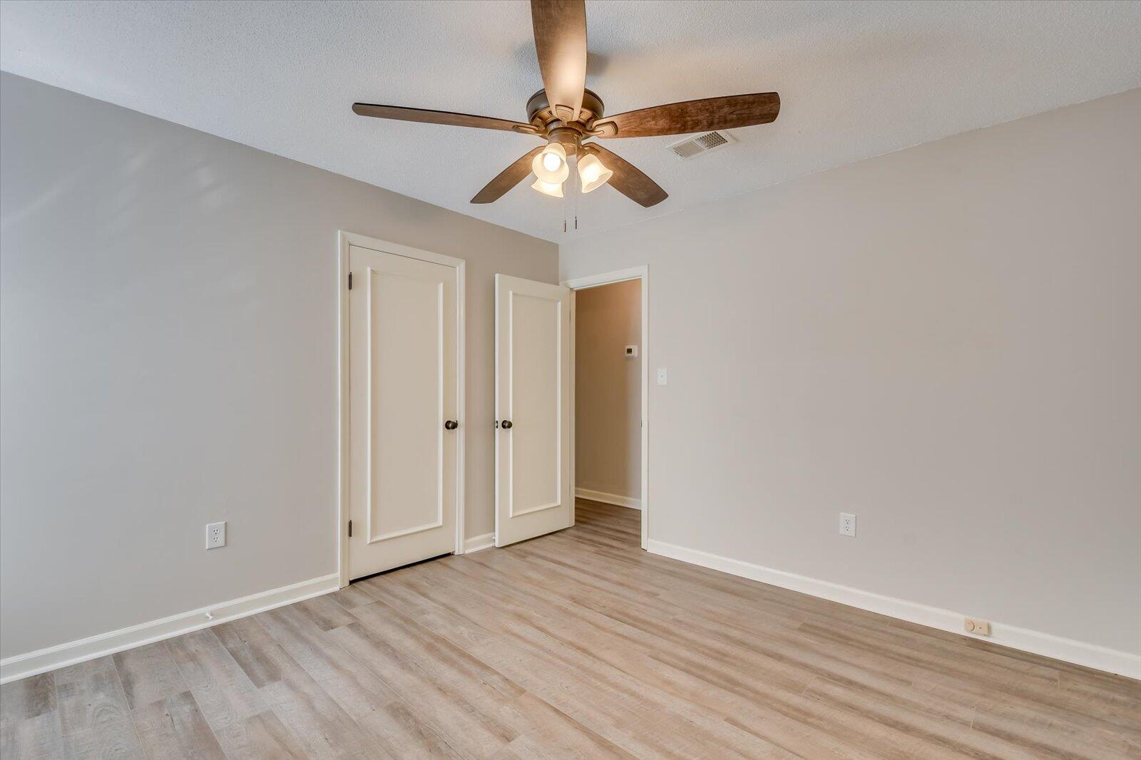 755 HICKORY OAK Hollow