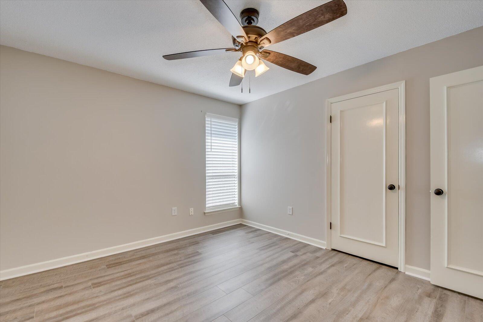 755 HICKORY OAK Hollow