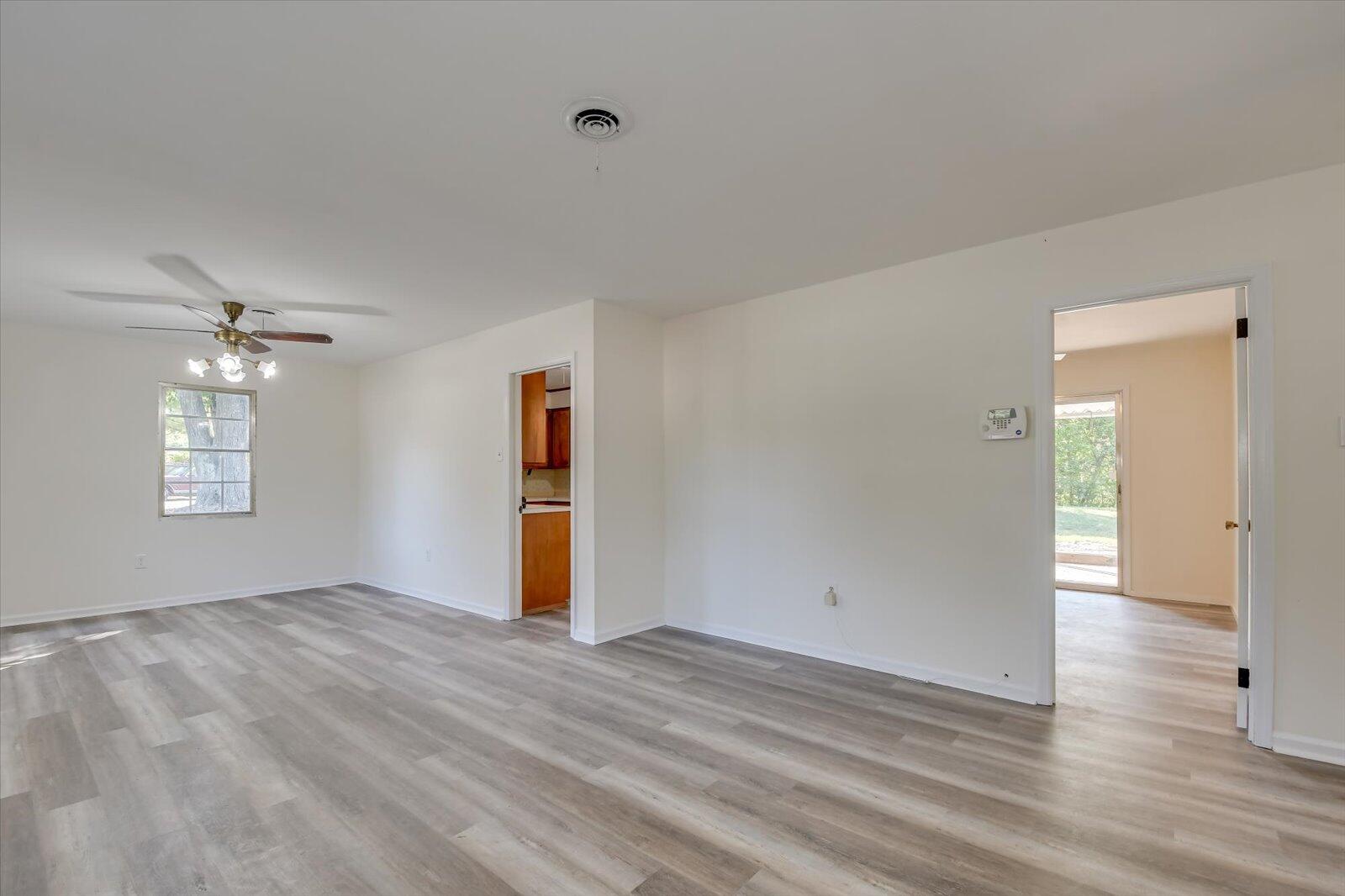 3606 ROLLING MEADOWS Drive