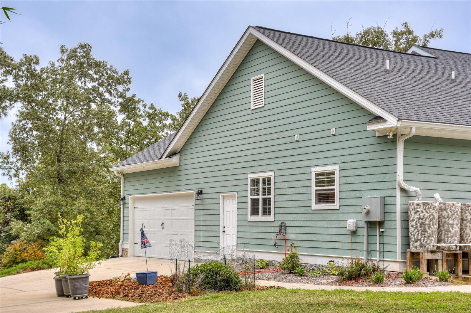 4046 HORSHAM TRAIL Trail