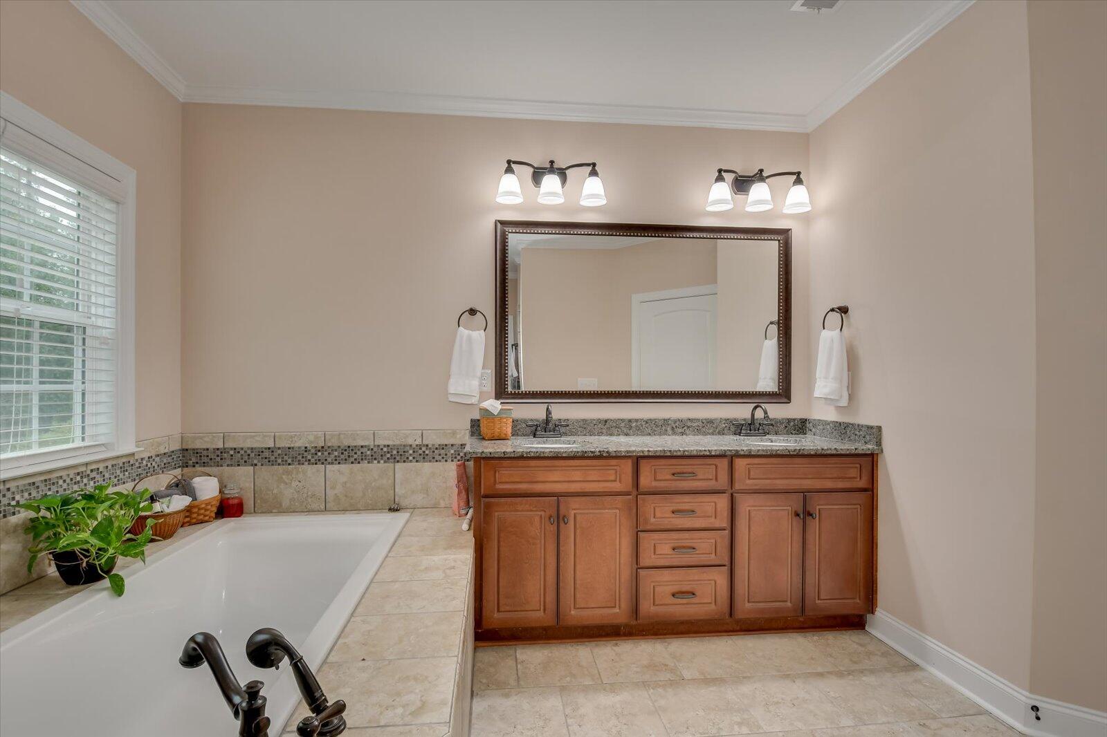 4046 HORSHAM TRAIL Trail