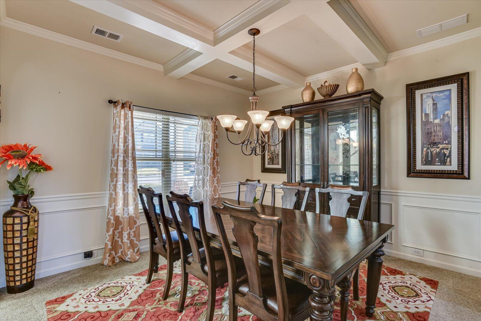 864 ROLLO DOMINO Circle