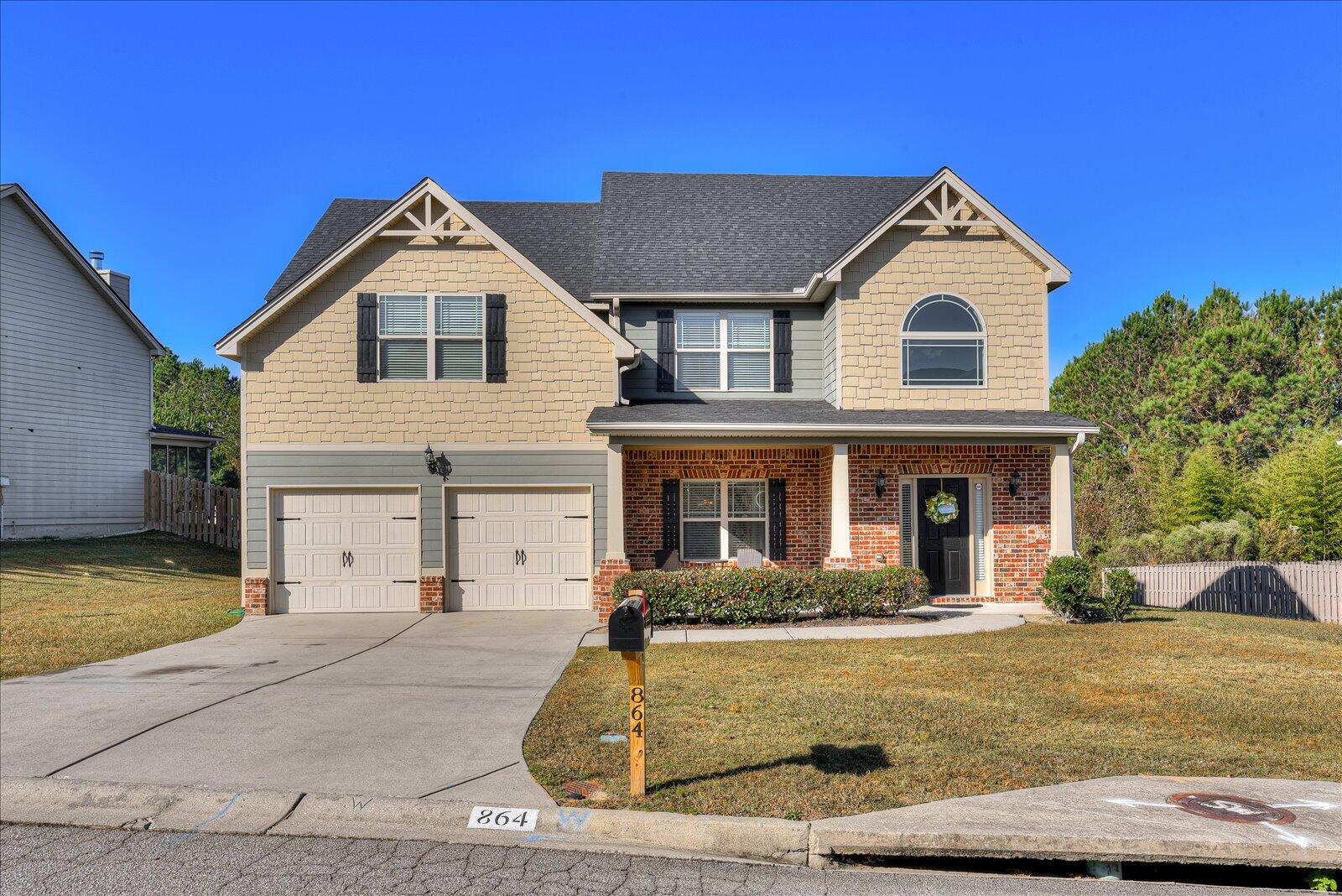 864 ROLLO DOMINO Circle