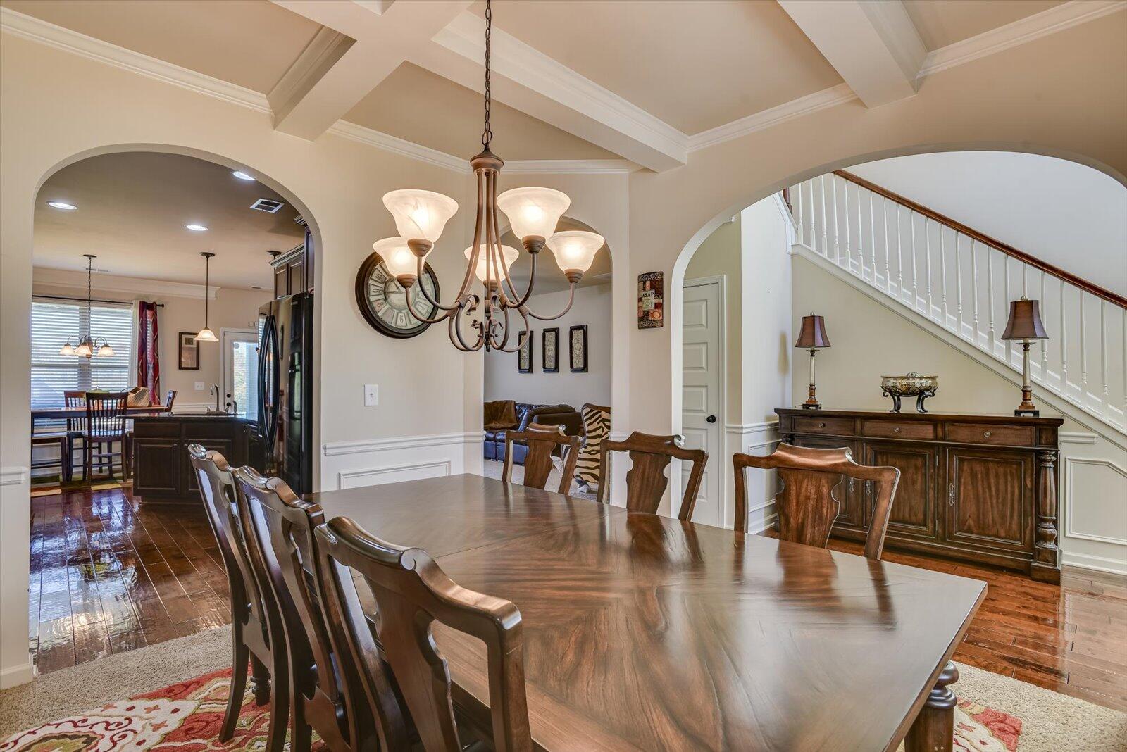 864 ROLLO DOMINO Circle