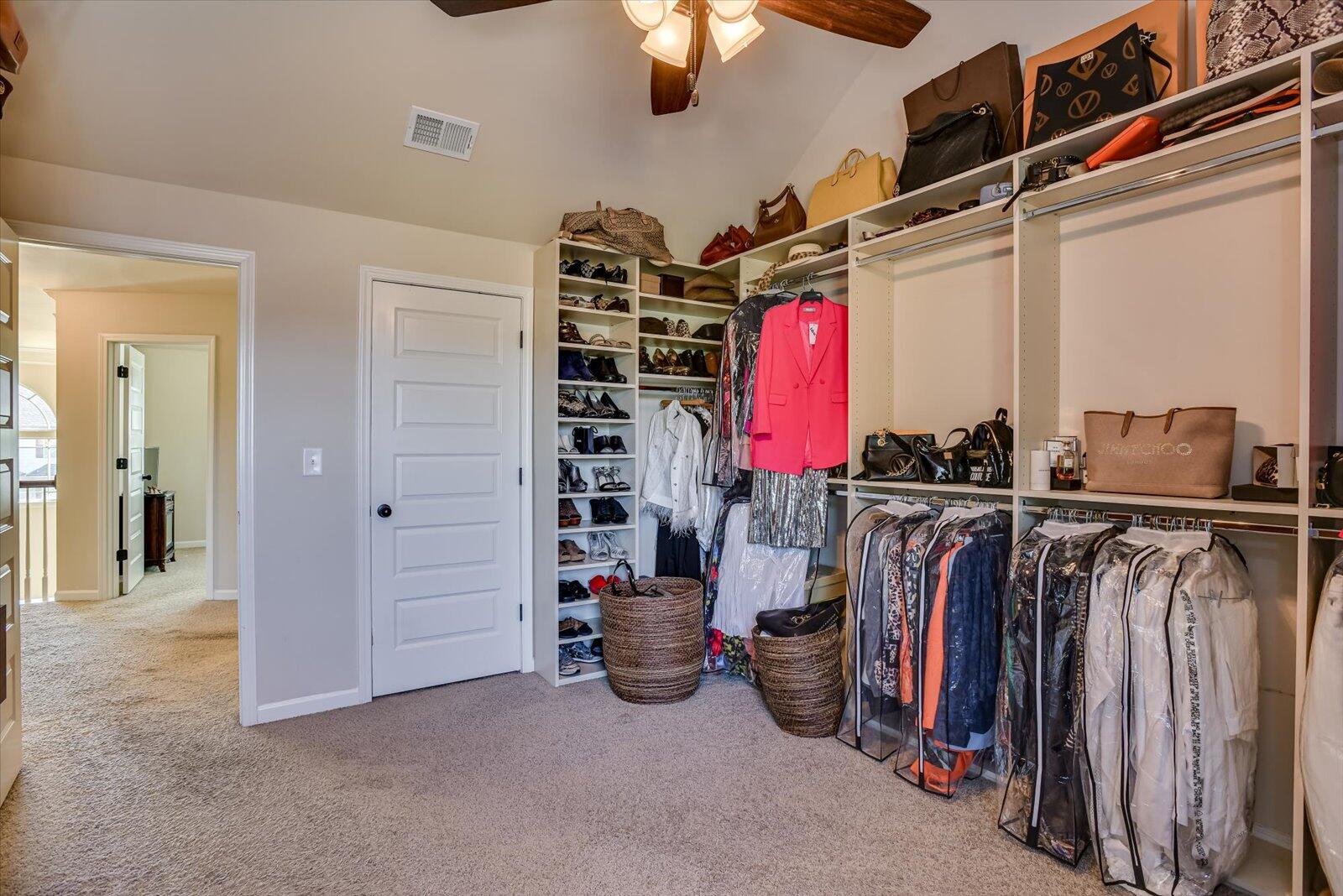 864 ROLLO DOMINO Circle