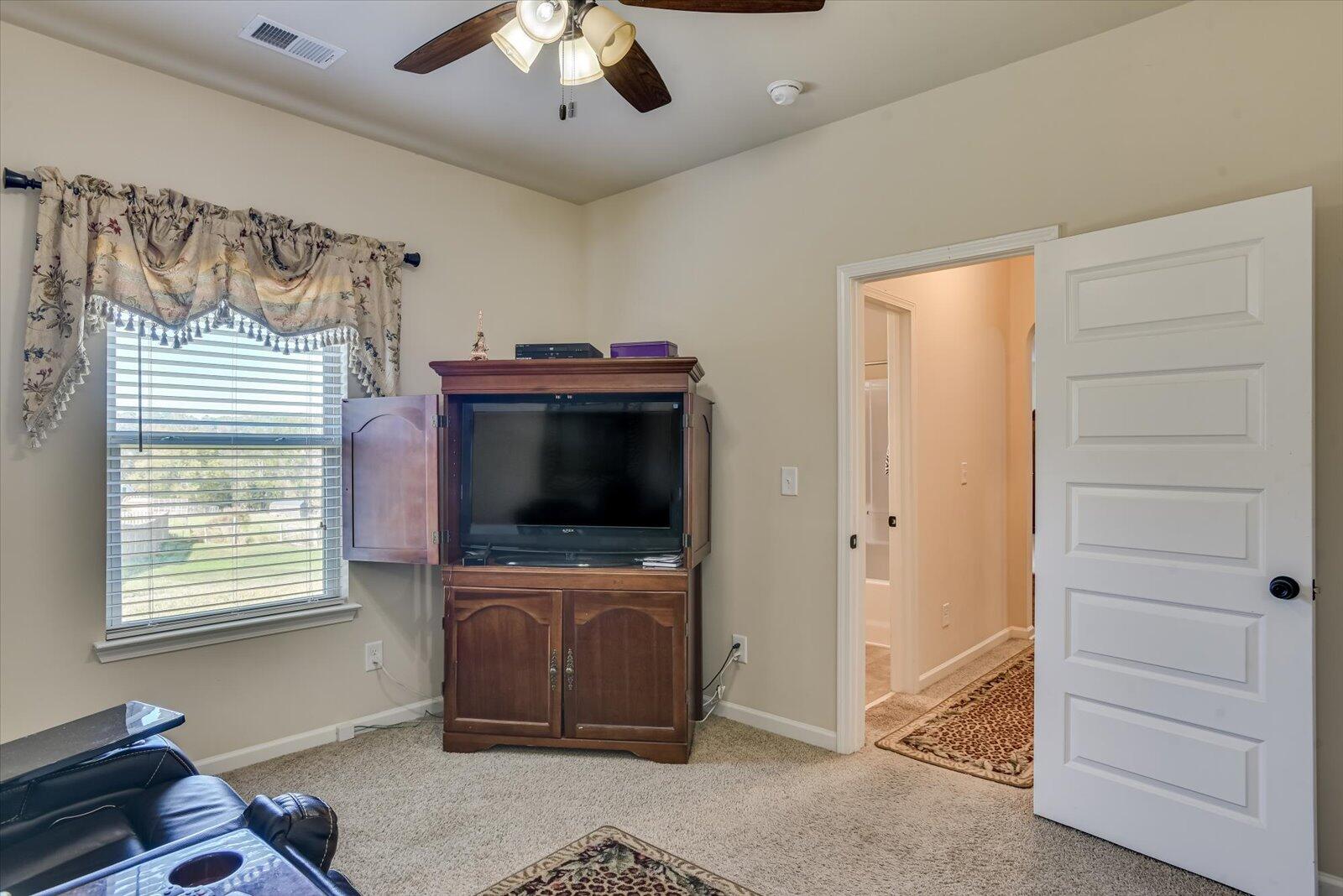 864 ROLLO DOMINO Circle