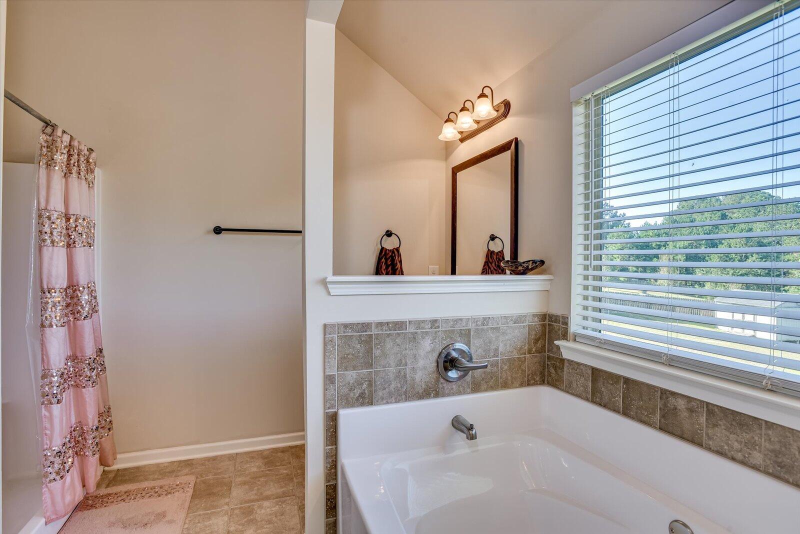 864 ROLLO DOMINO Circle