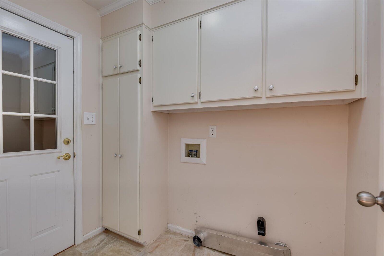 2931 HILLCREEK Drive