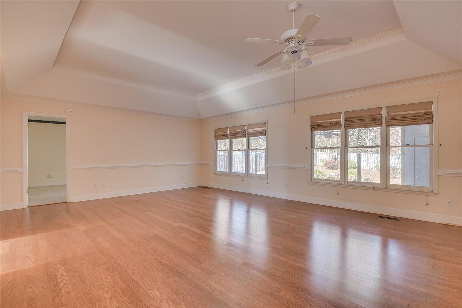 2931 HILLCREEK Drive