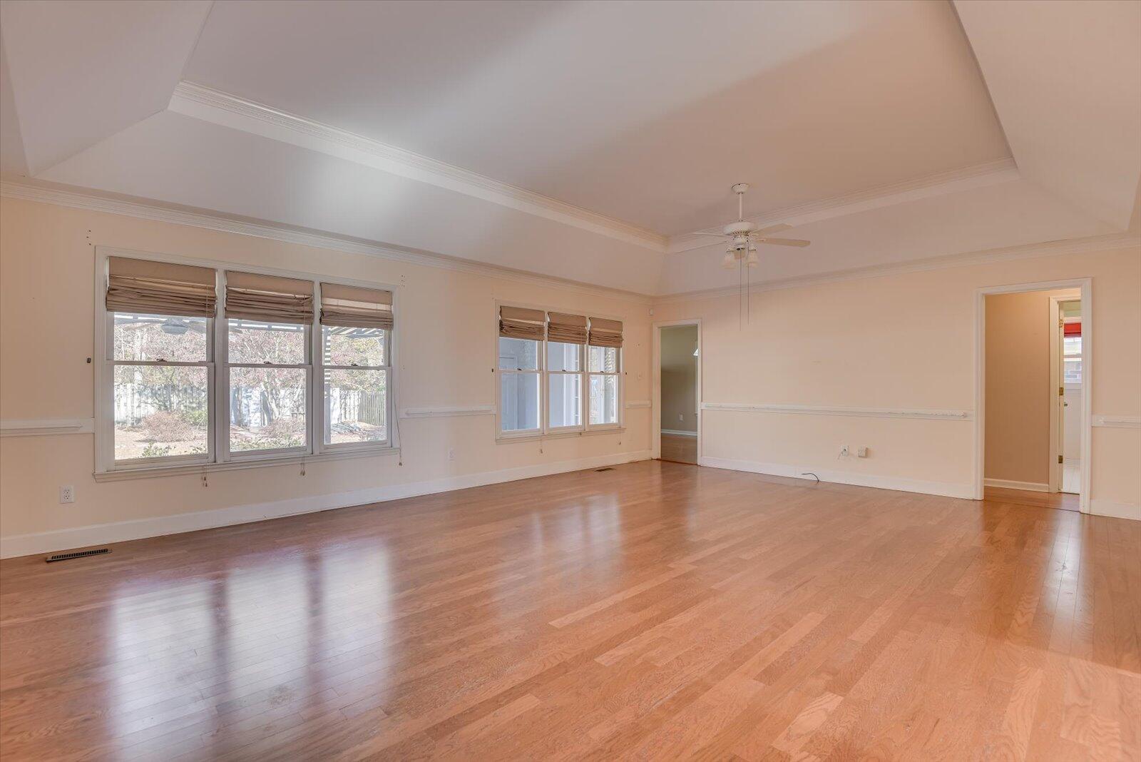 2931 HILLCREEK Drive