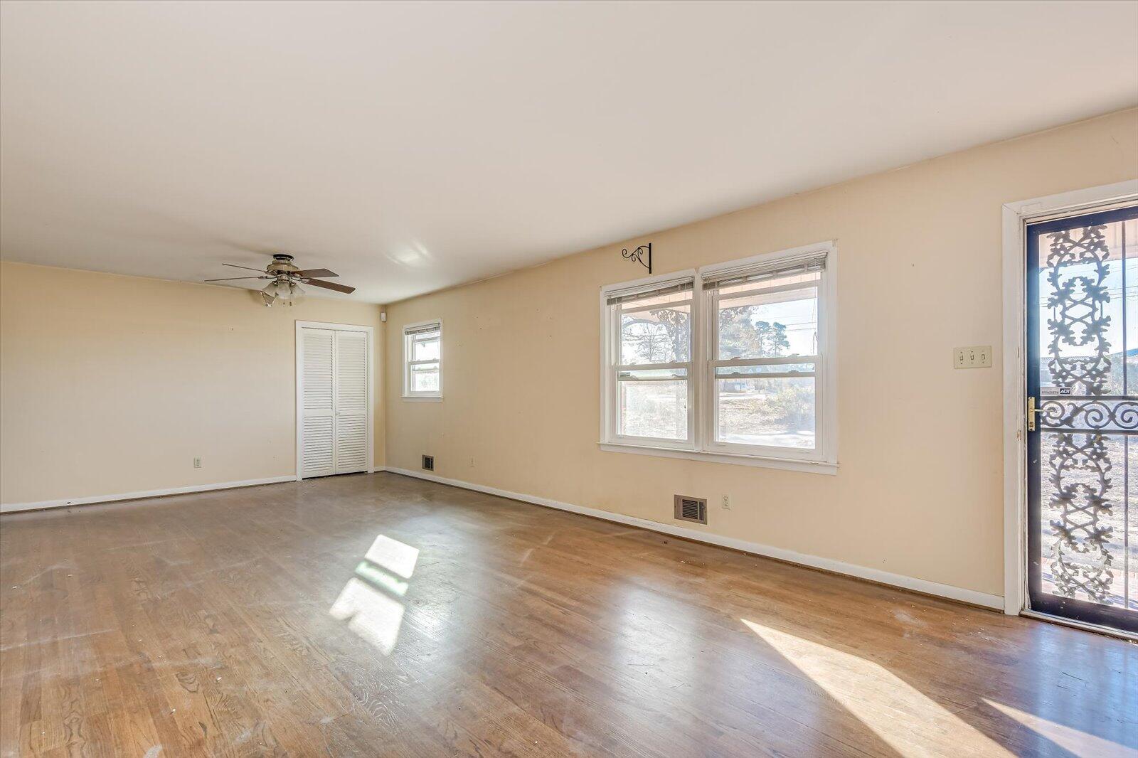 4573 OAKLEY PIRKLE Road