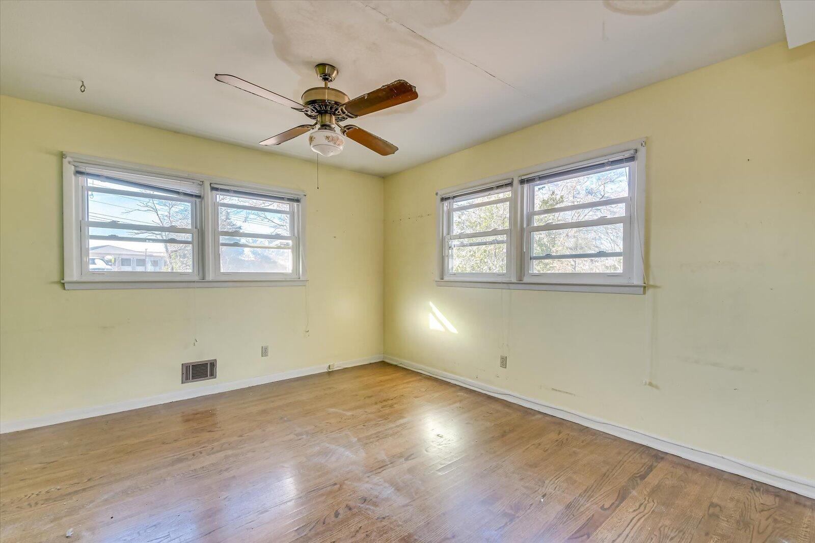 4573 OAKLEY PIRKLE Road