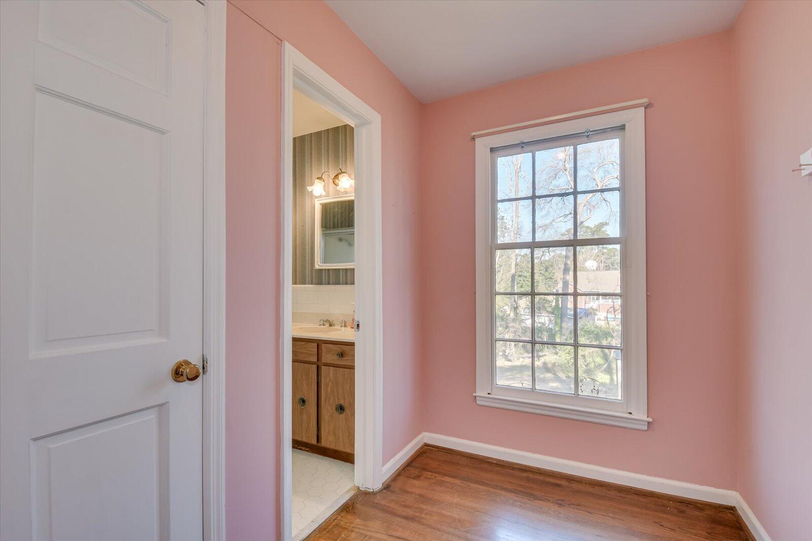 8136 SIR LANCELOT Court