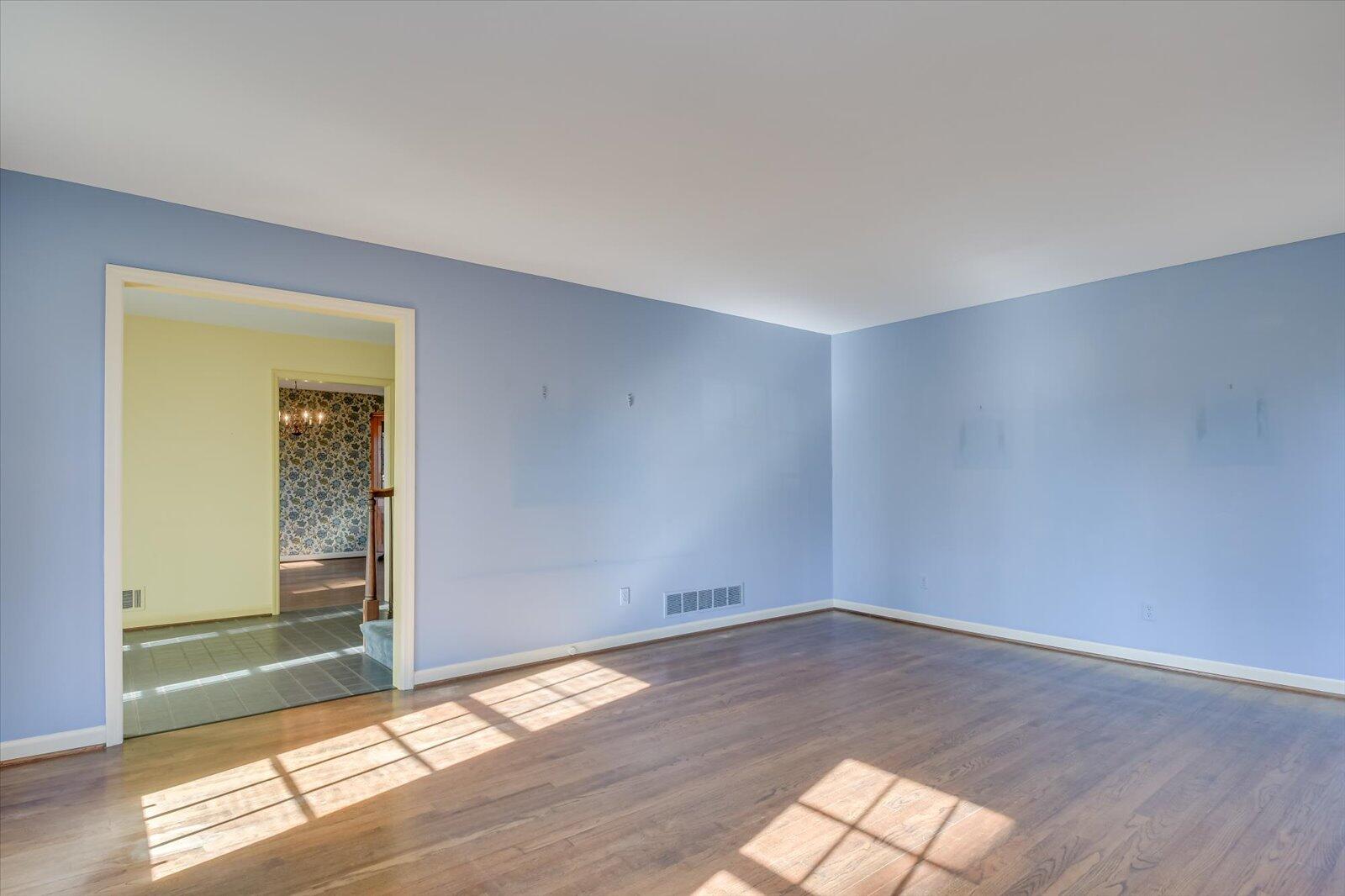 8136 SIR LANCELOT Court