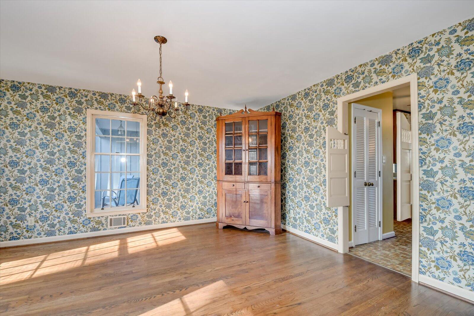 8136 SIR LANCELOT Court