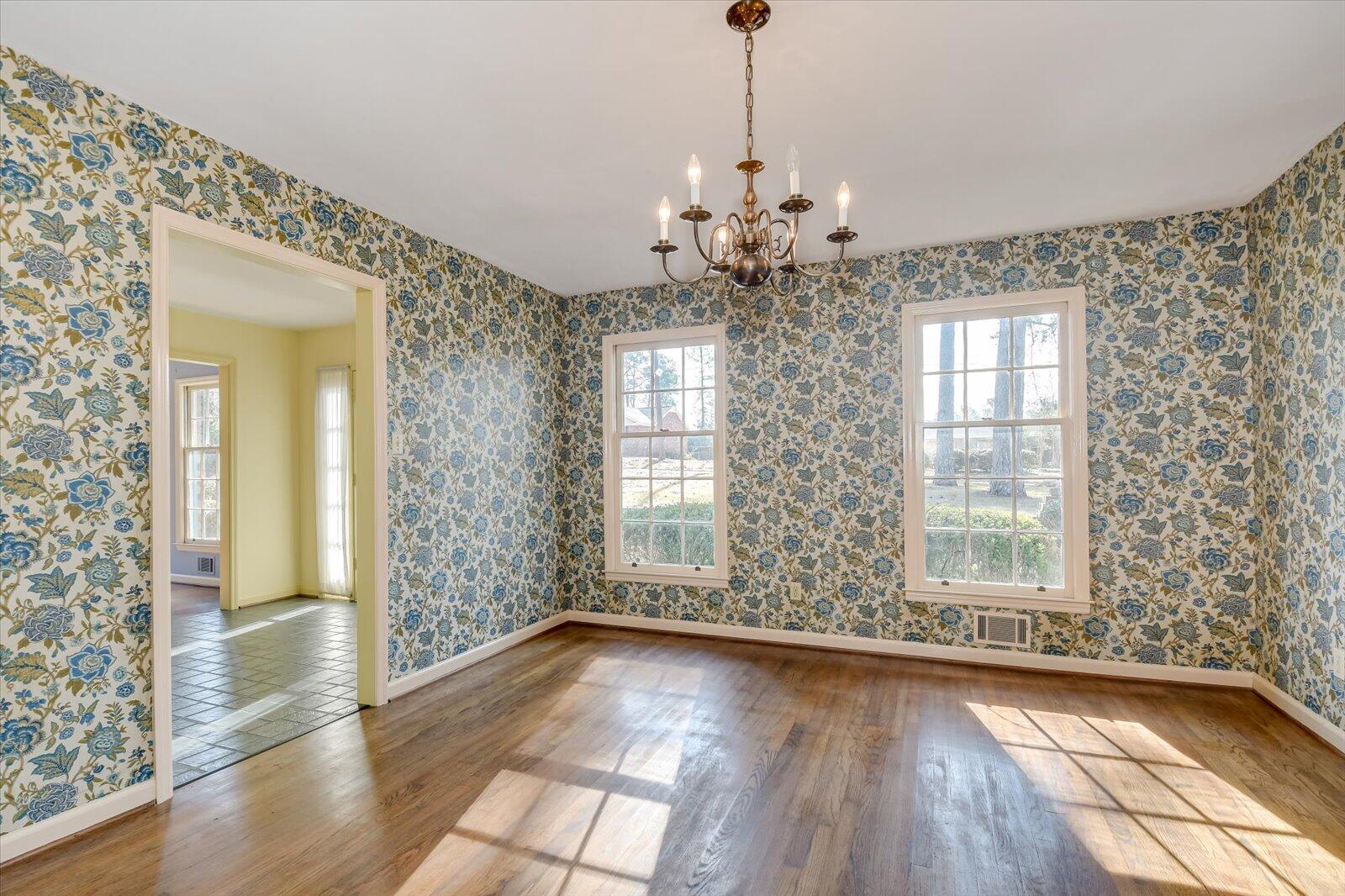 8136 SIR LANCELOT Court