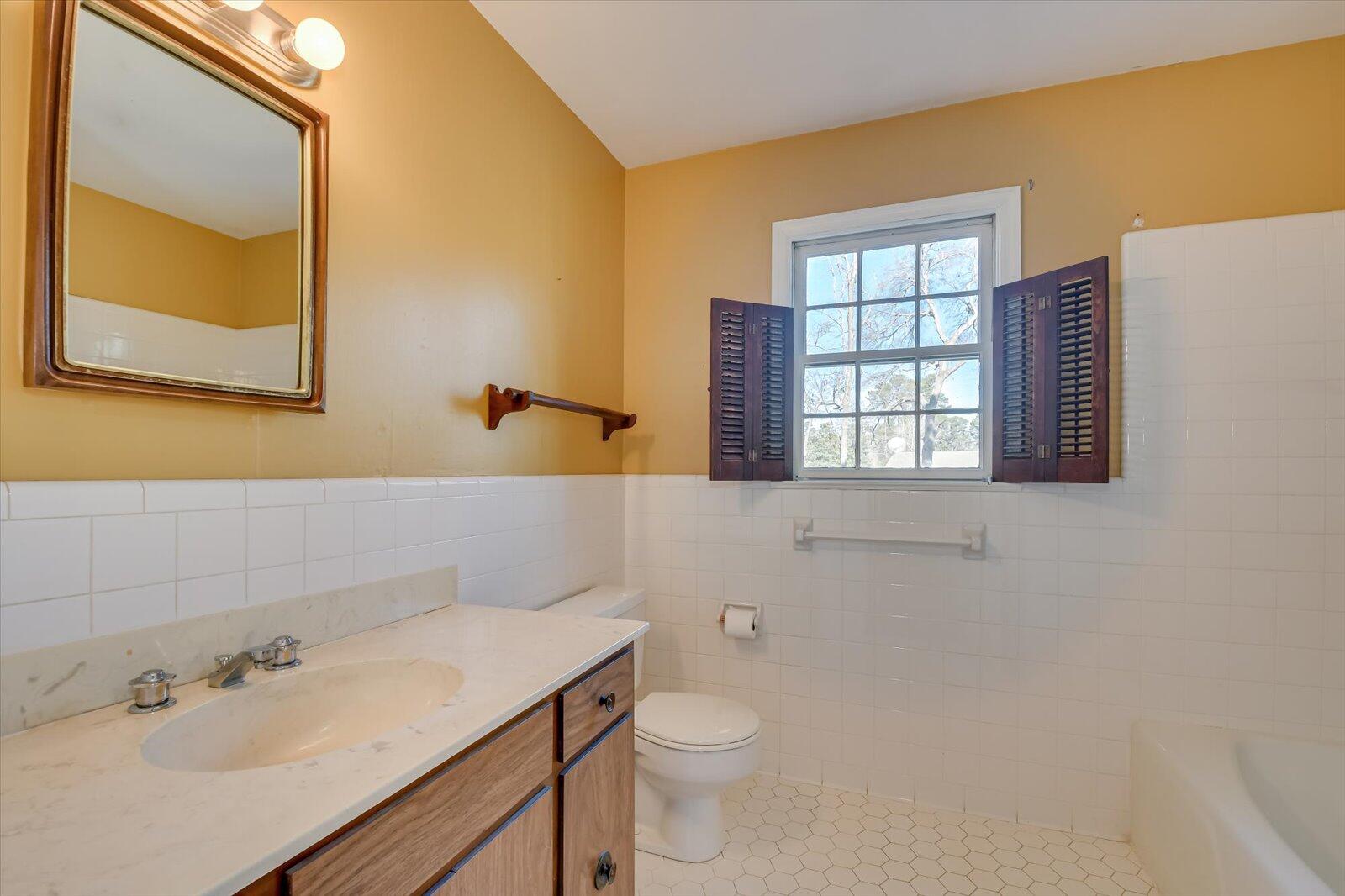 8136 SIR LANCELOT Court