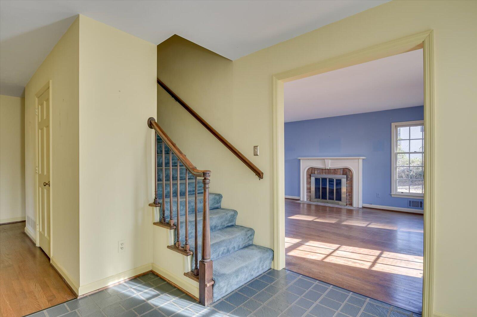 8136 SIR LANCELOT Court