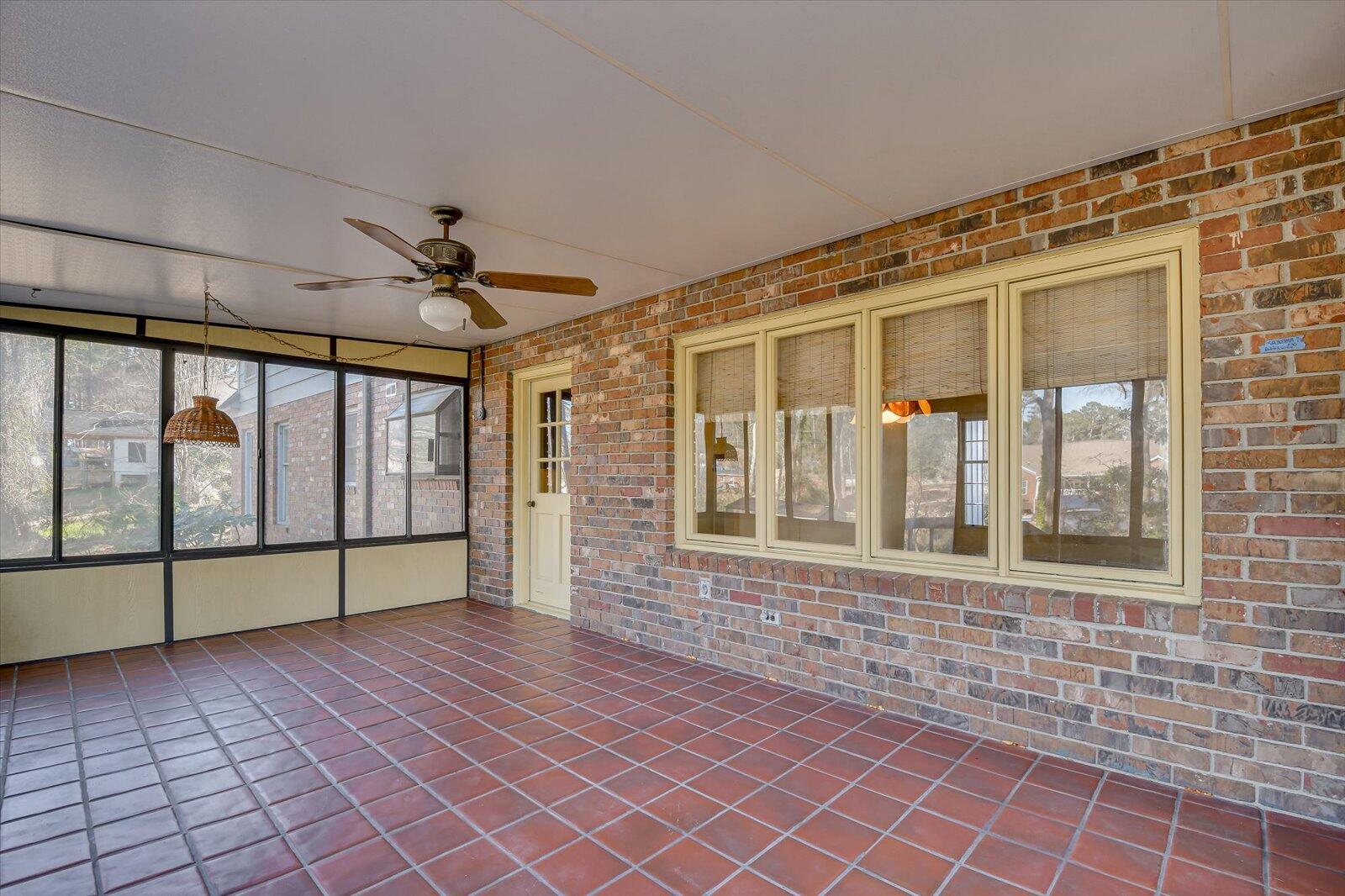 8136 SIR LANCELOT Court