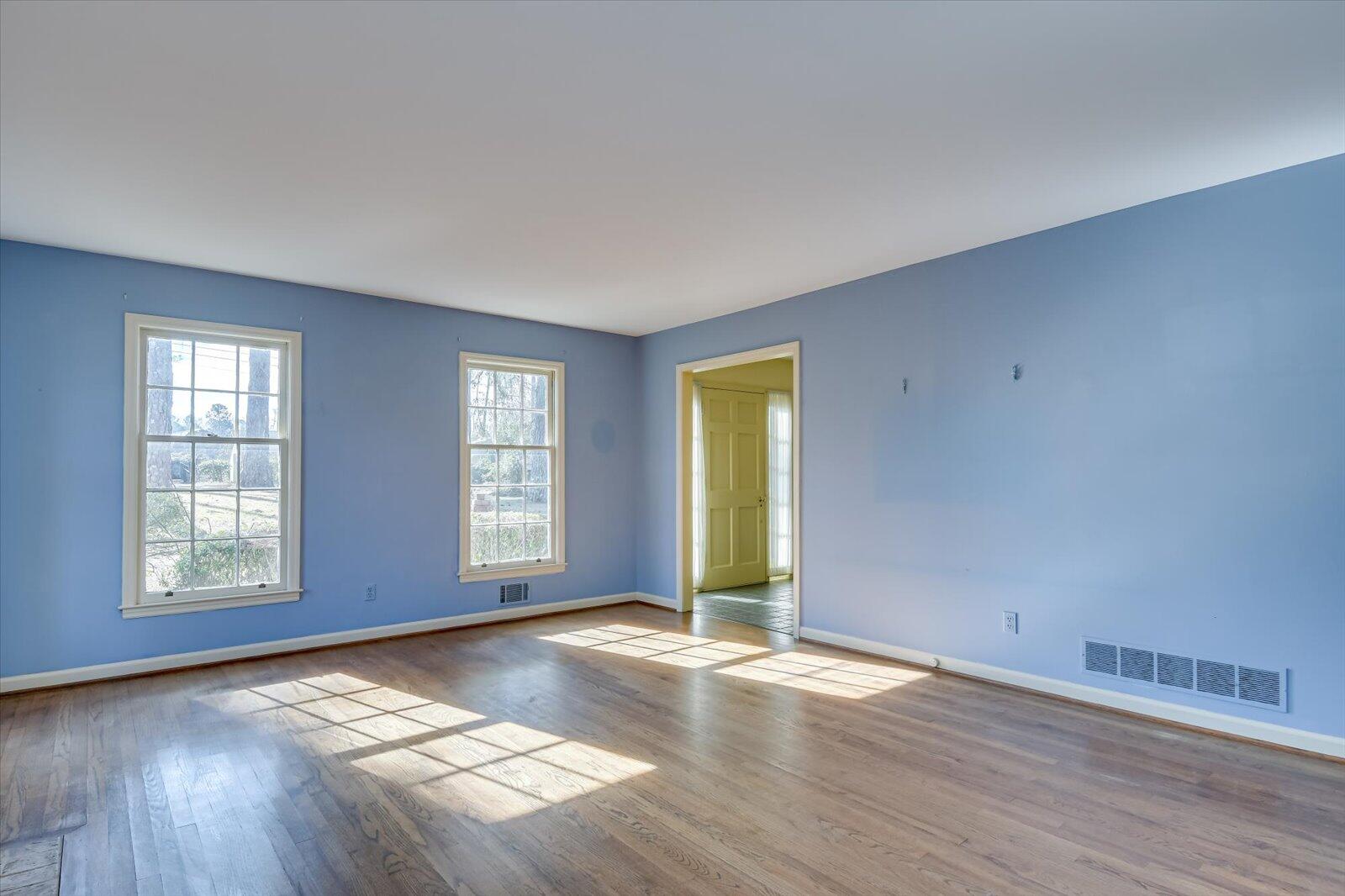 8136 SIR LANCELOT Court