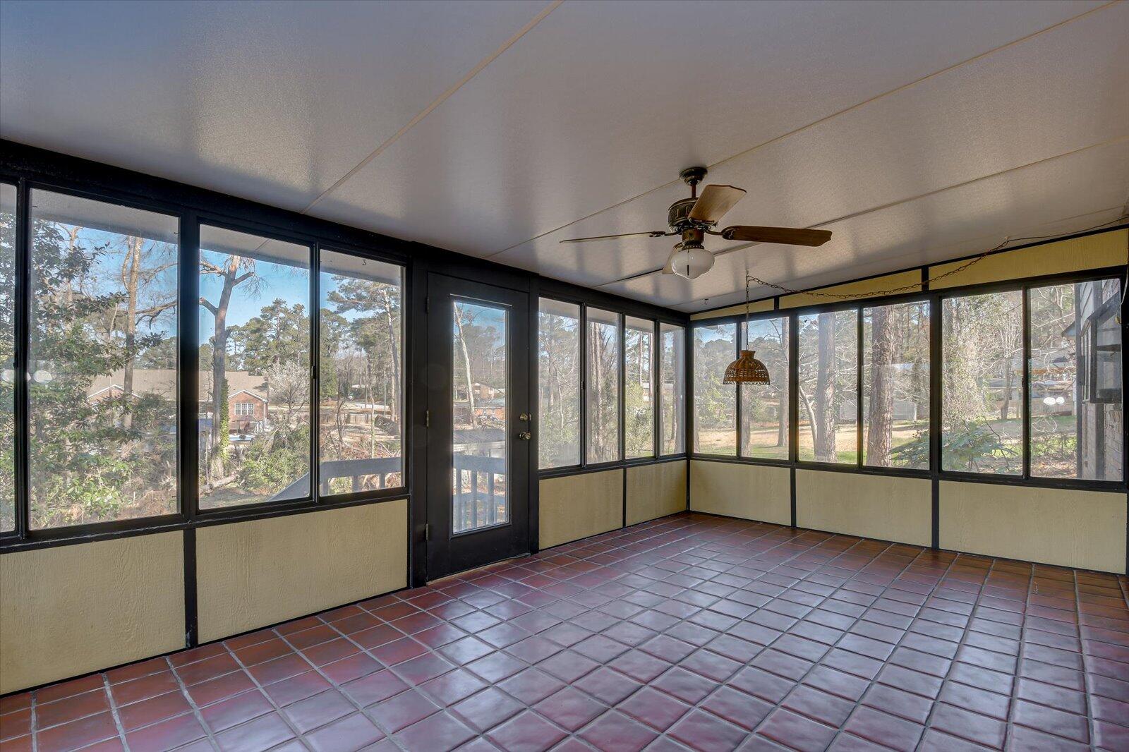 8136 SIR LANCELOT Court