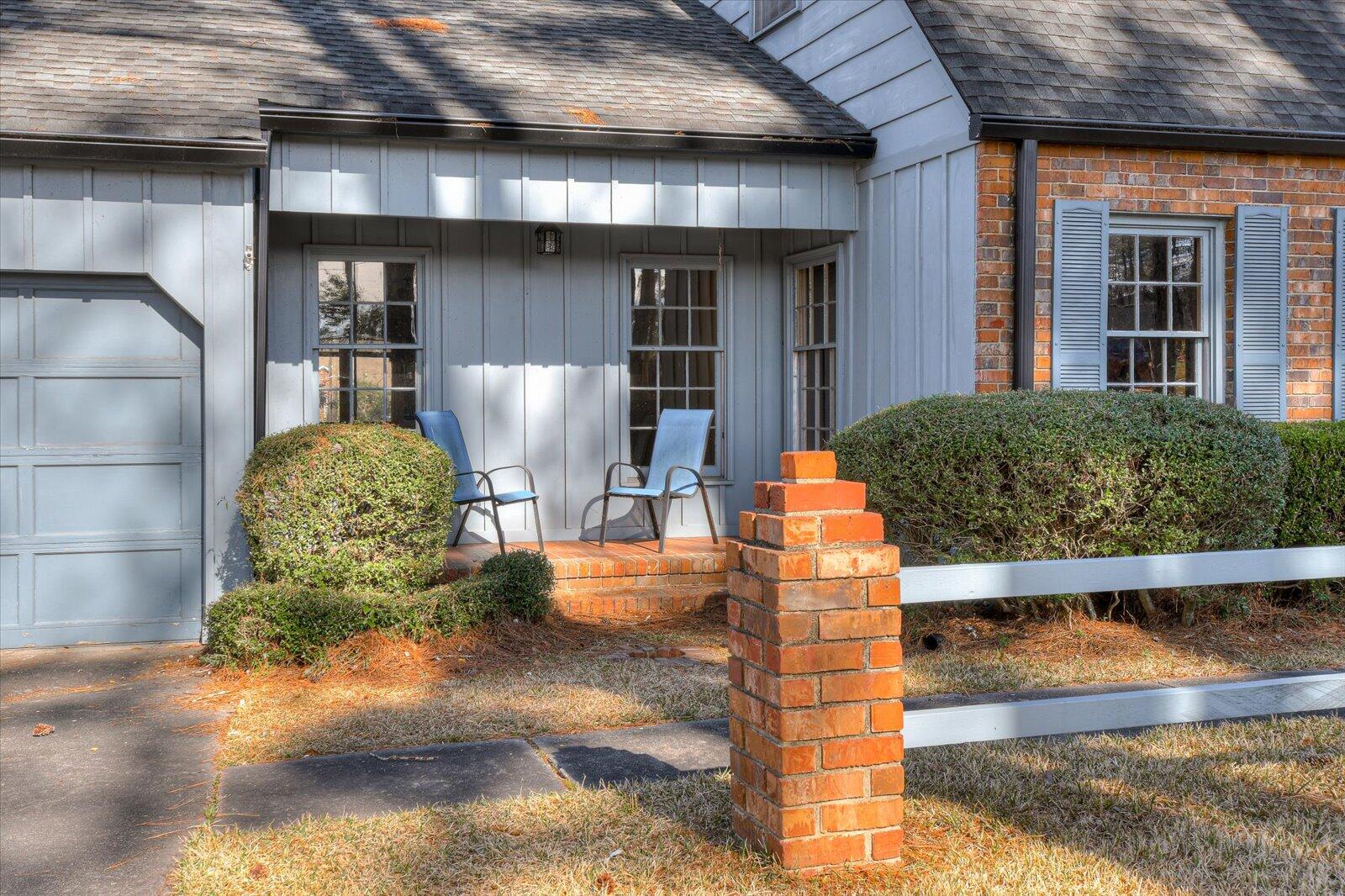 8136 SIR LANCELOT Court