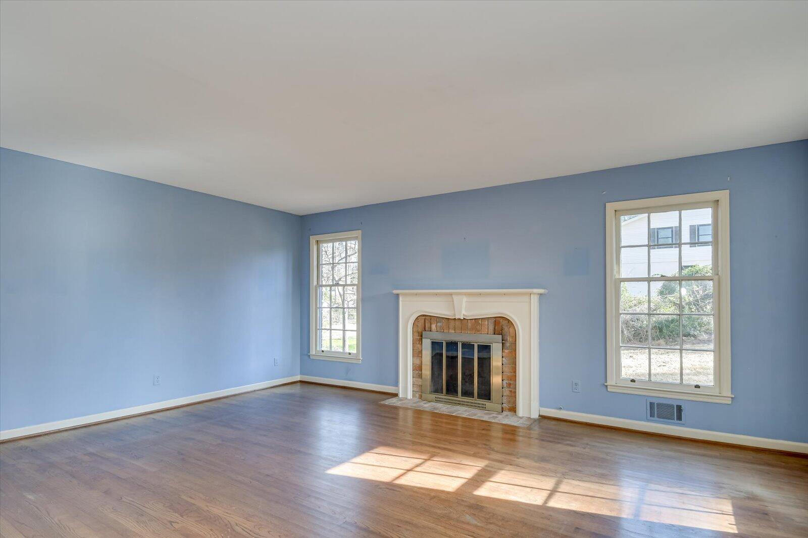 8136 SIR LANCELOT Court