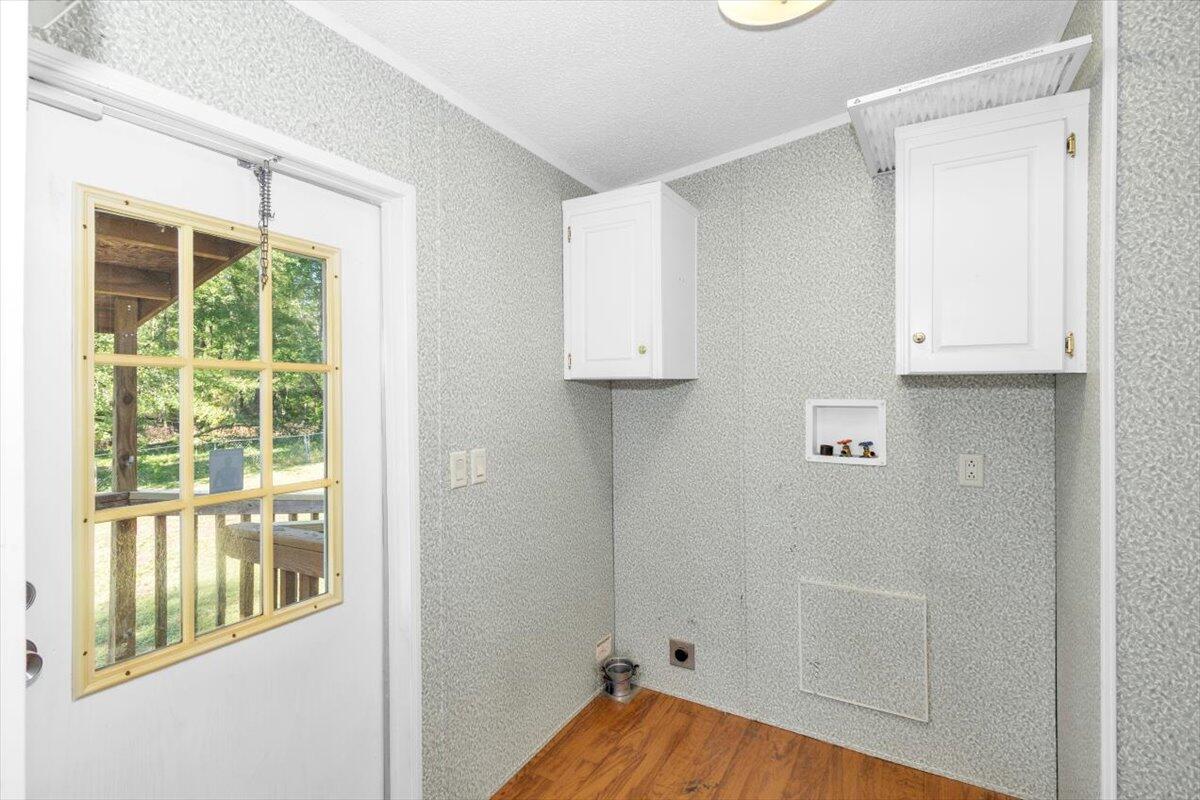 2544 Pine Needle Road